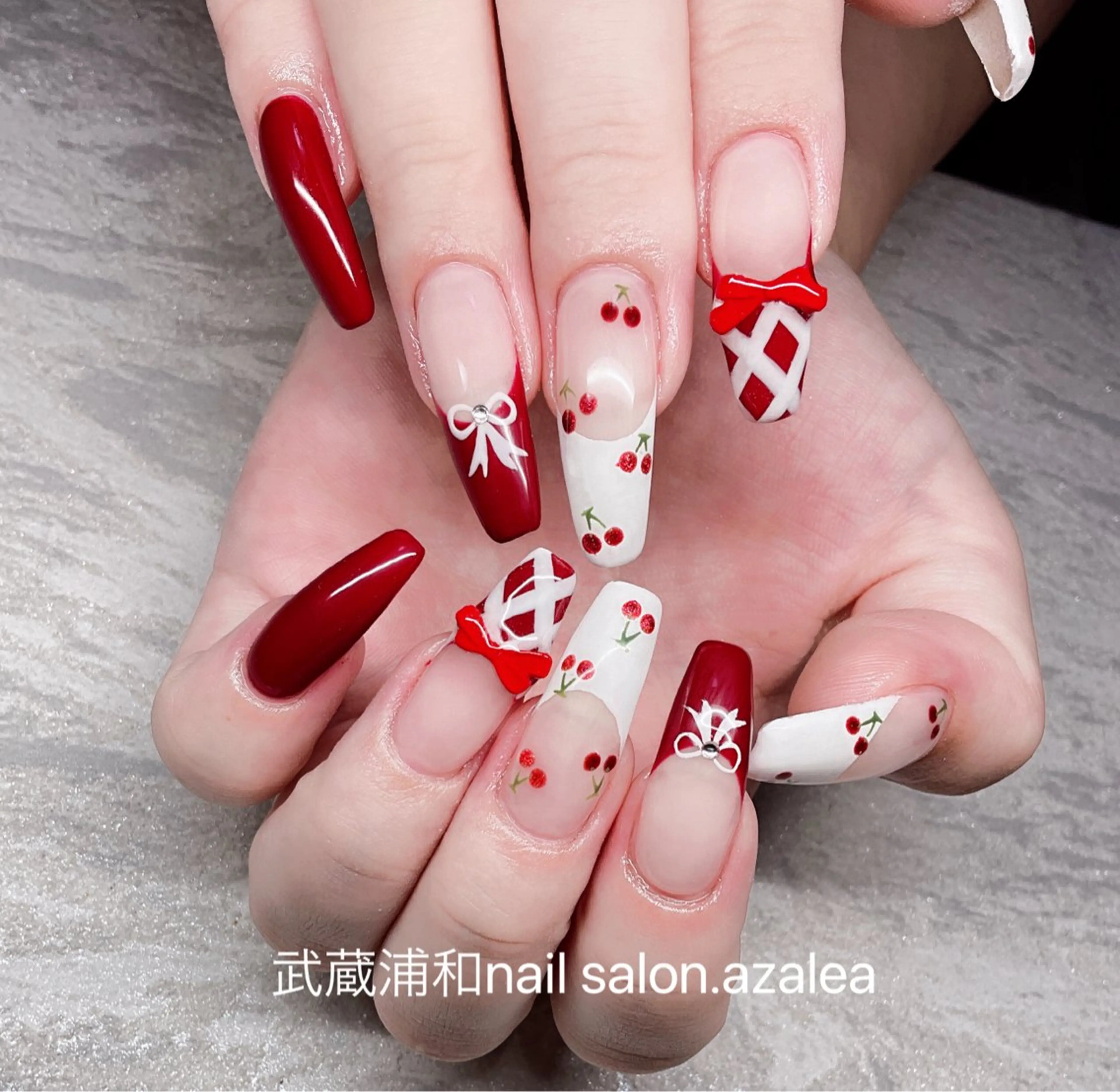 ネイル ハンドネイル R inのネイルデザイン