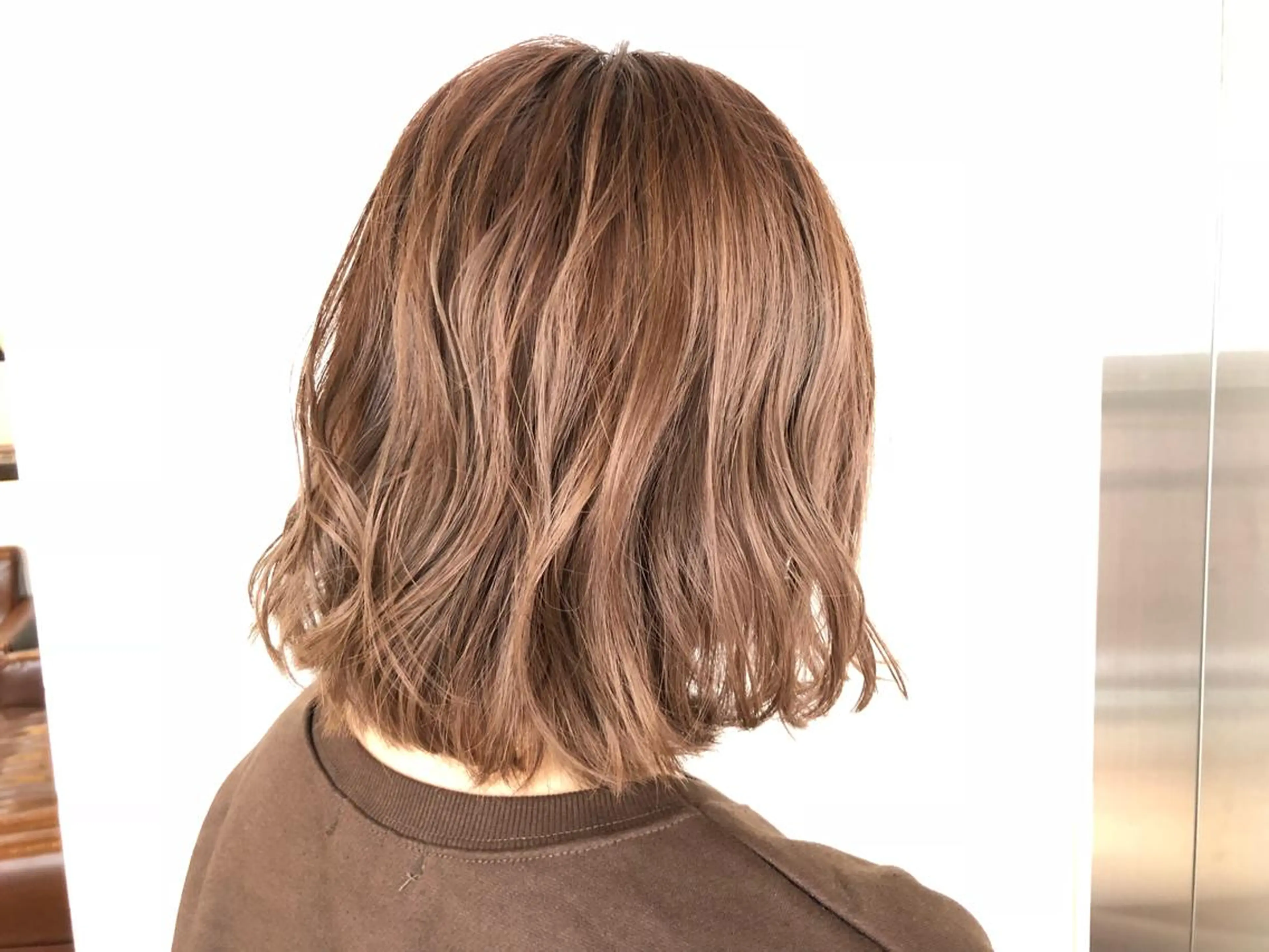 ショート カラー パーマ ヘアアレンジ ベージュカラー ミルクティーベージュ 髪質改善✧︎カラー 💎AIM【アイム】のヘアスタイル
