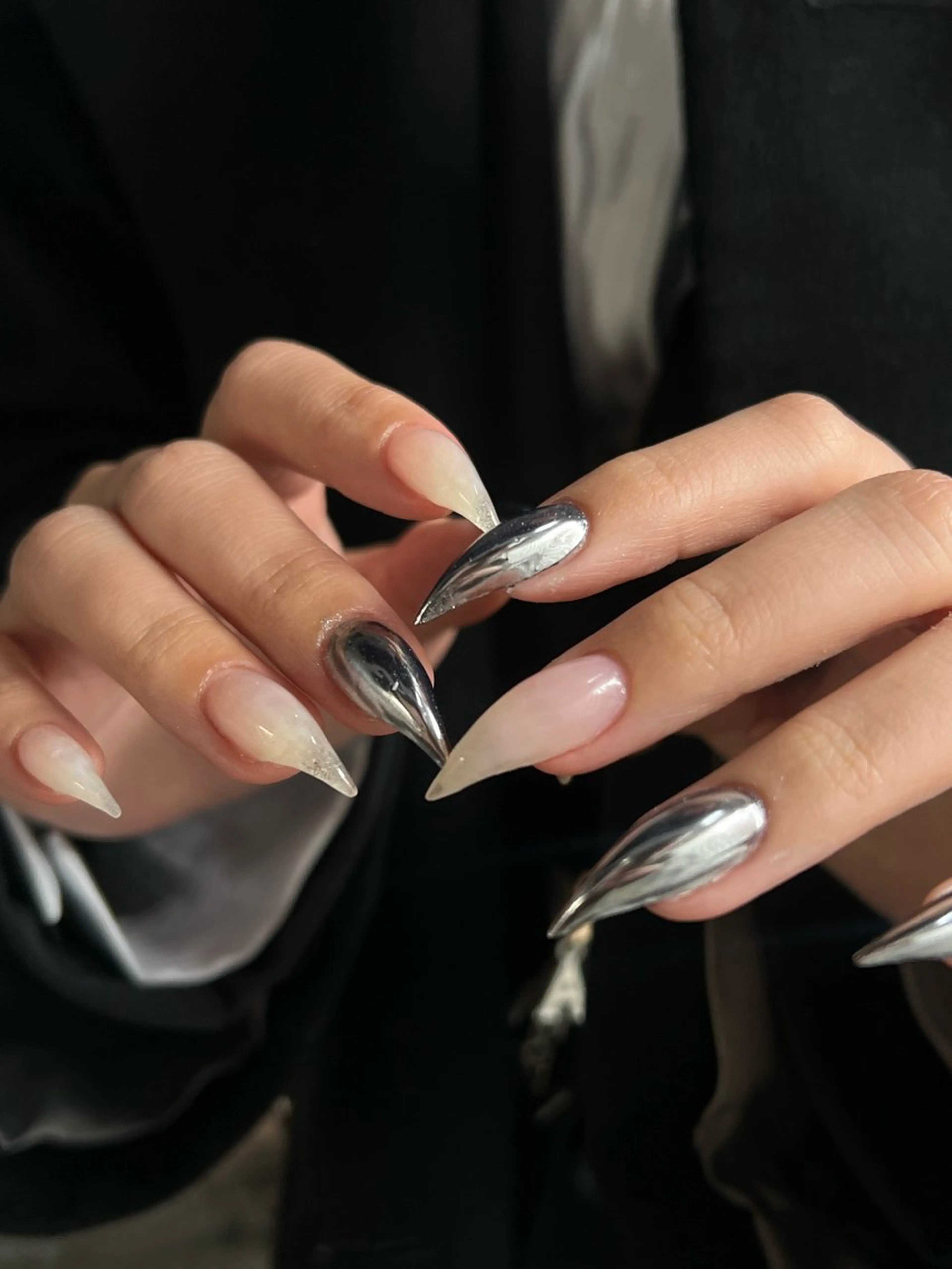 ネイル ハンドネイル Hata nail 🎀個性派ニュアンスのネイルデザイン