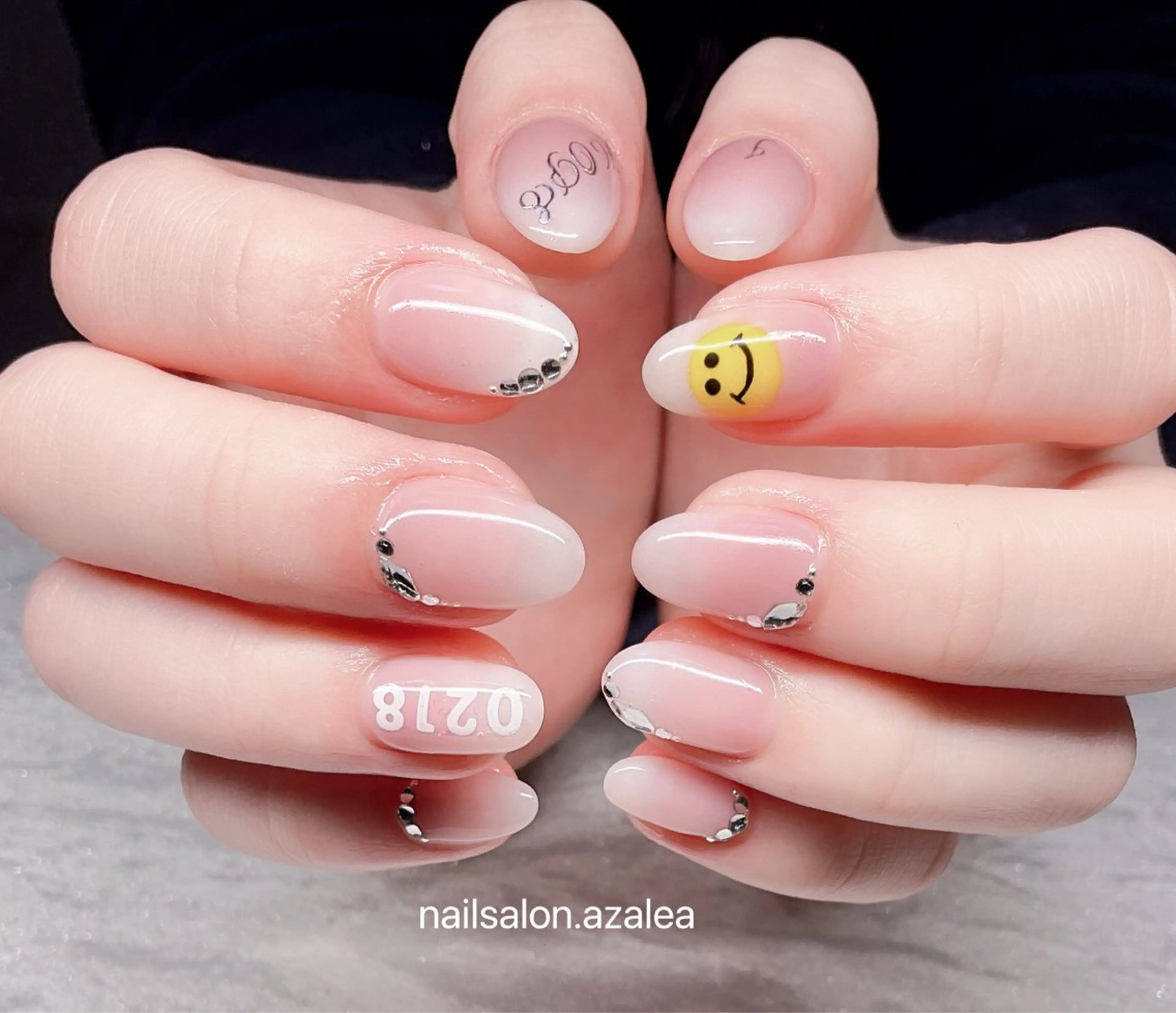 ネイル ハンドネイル R inのネイルデザイン