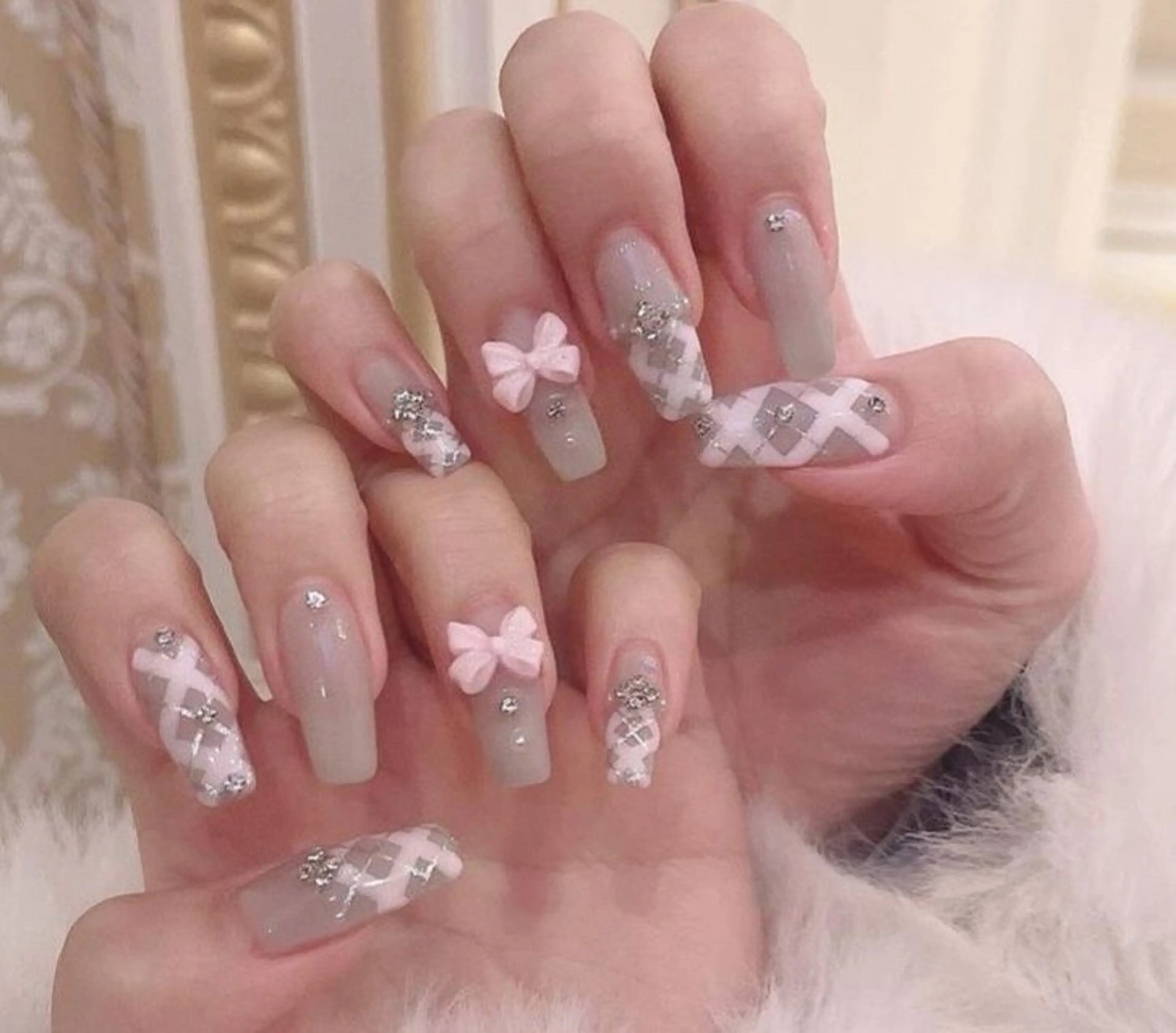 ネイル マグネットネイル ピンク ネイルチップ 冬ネイル クリスマス Lee Nailsのネイルデザイン