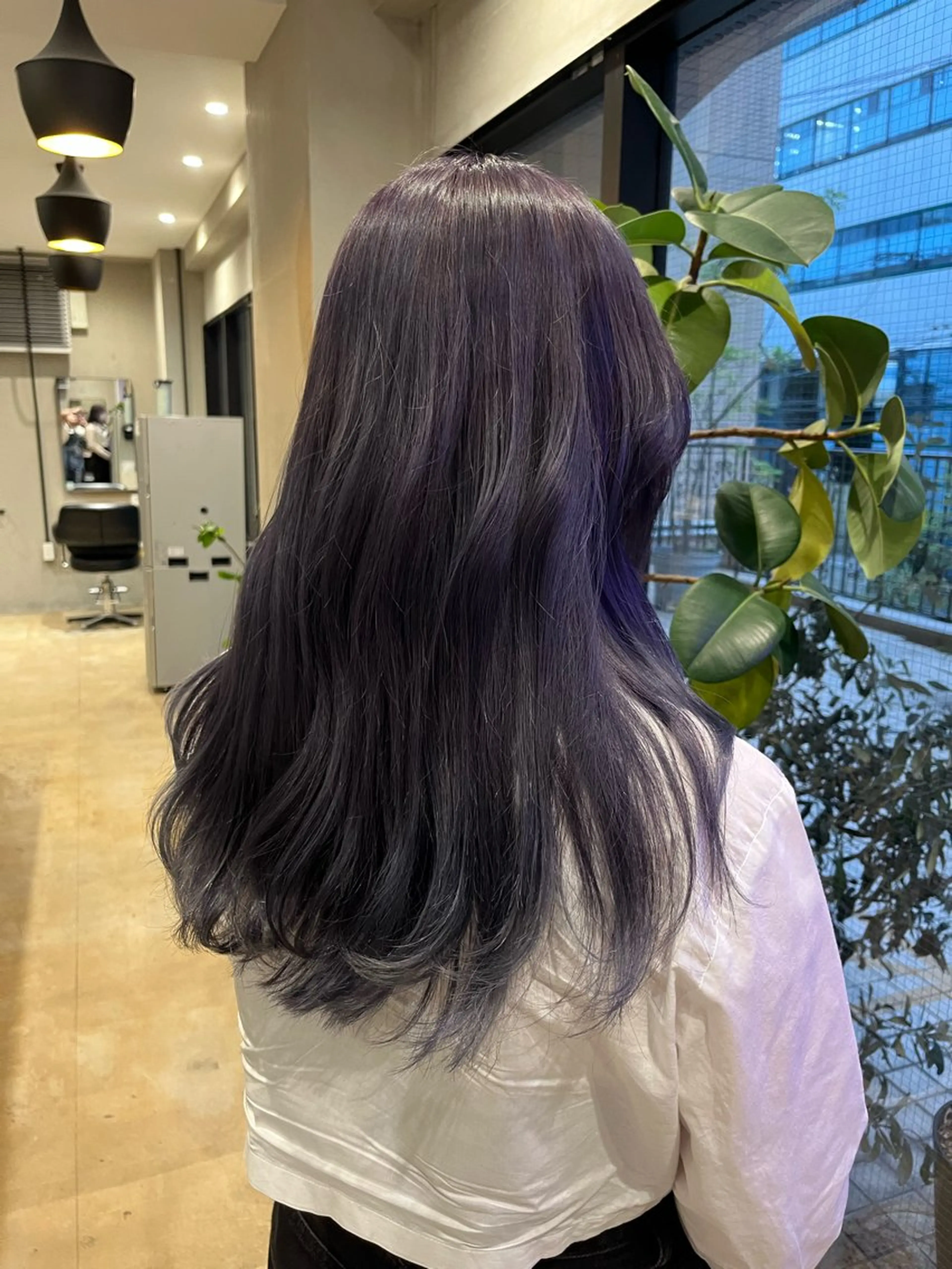 カラー ブリーチ ラベンダーカラー カット ヘアカラー こまつばらみお/レイ ヤー/ダブルカラーのヘアスタイル