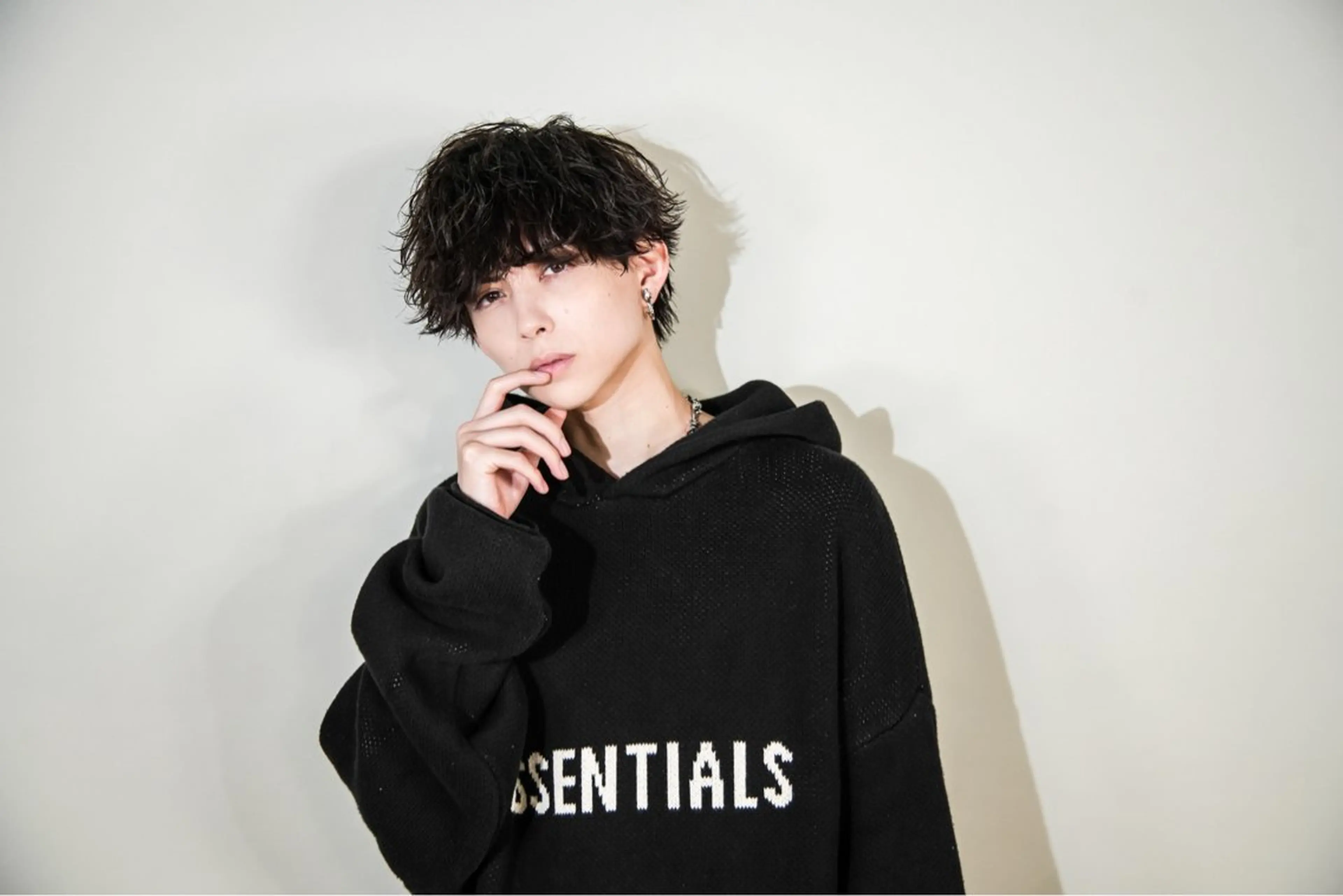 ミディアム パーマ メンズ ミディアムパーマ メンズパーマ ハイトーン/メンズマ ッシュ/KYOHEIのヘアスタイル