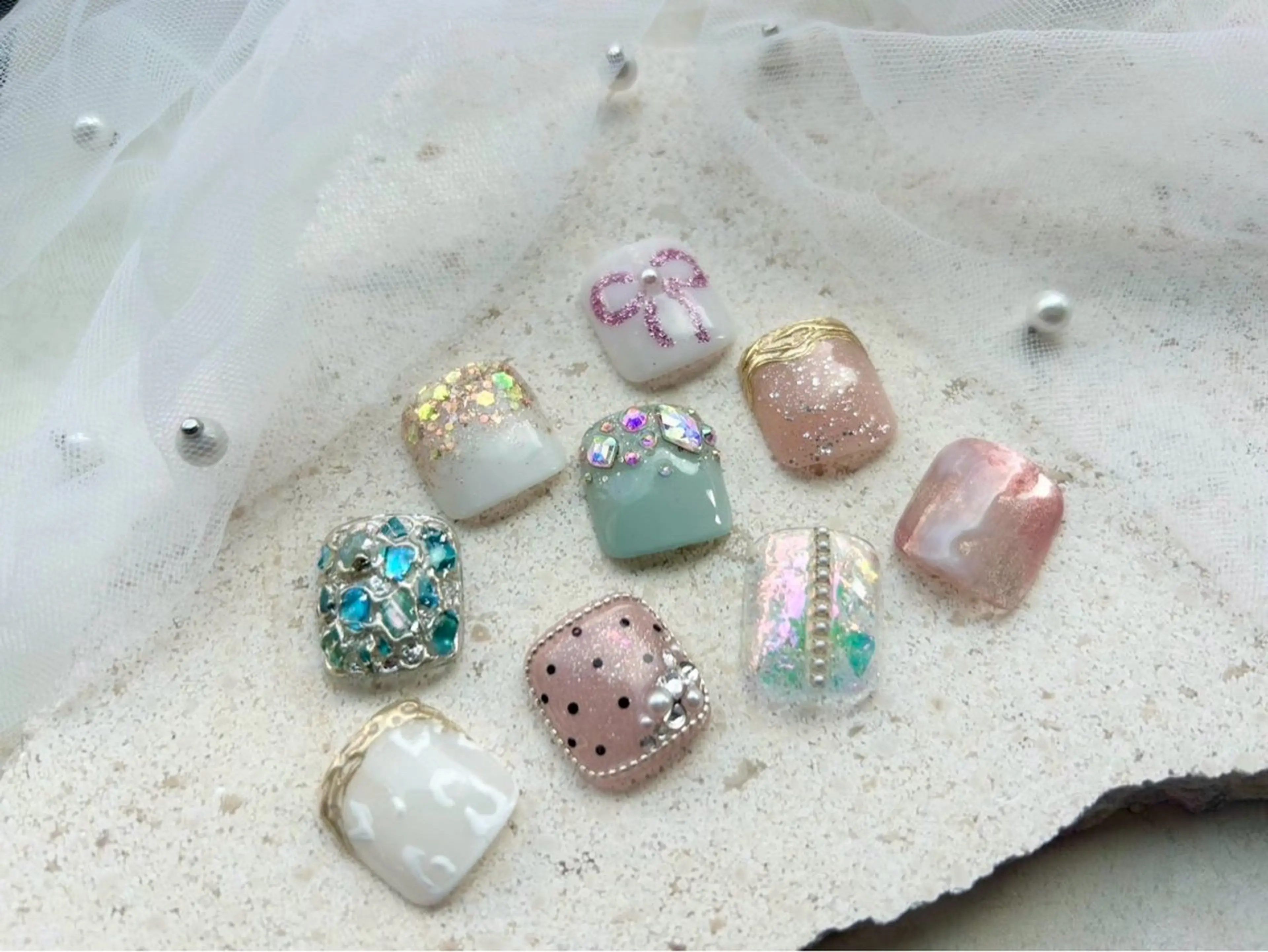 ネイル フットネイル peTiT mikakoのネイルデザイン