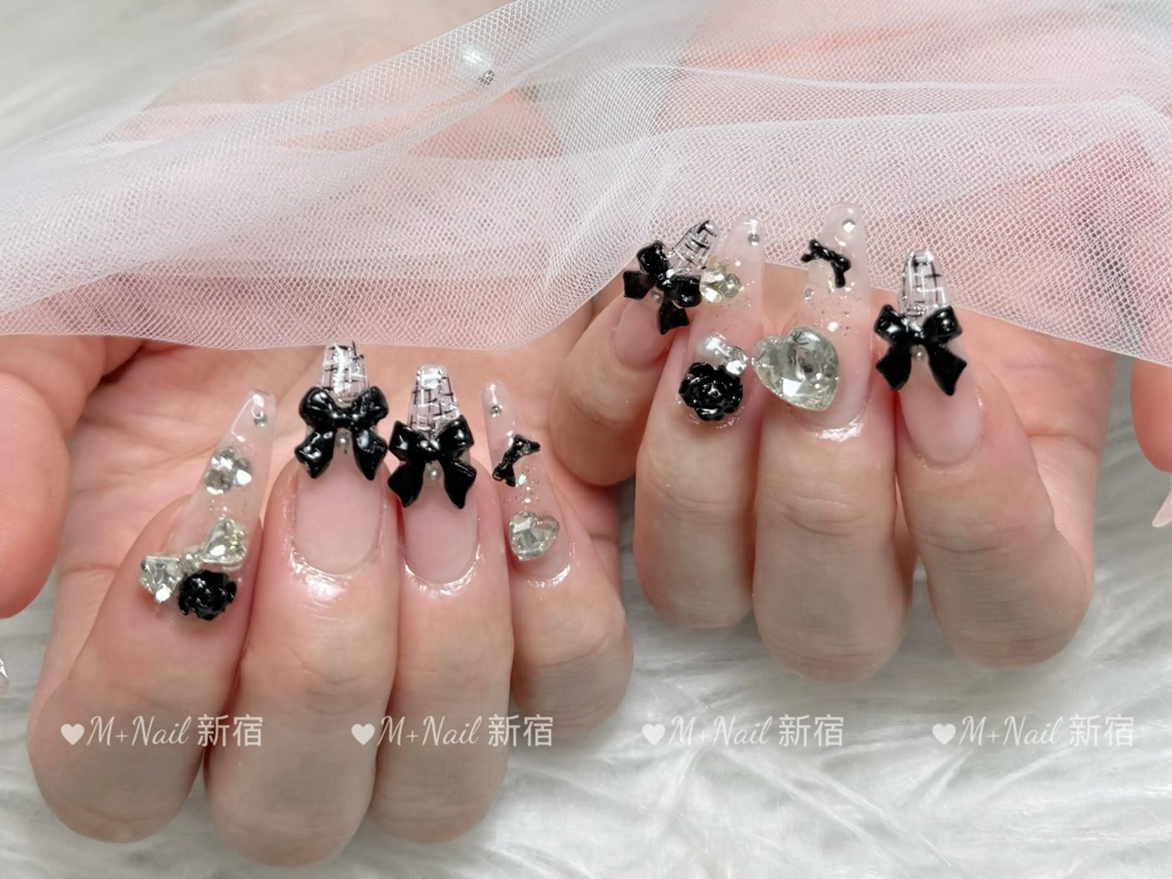 ネイル 長さ出し ゴージャス ハンドネイル M+Nail 新宿のネイルデザイン