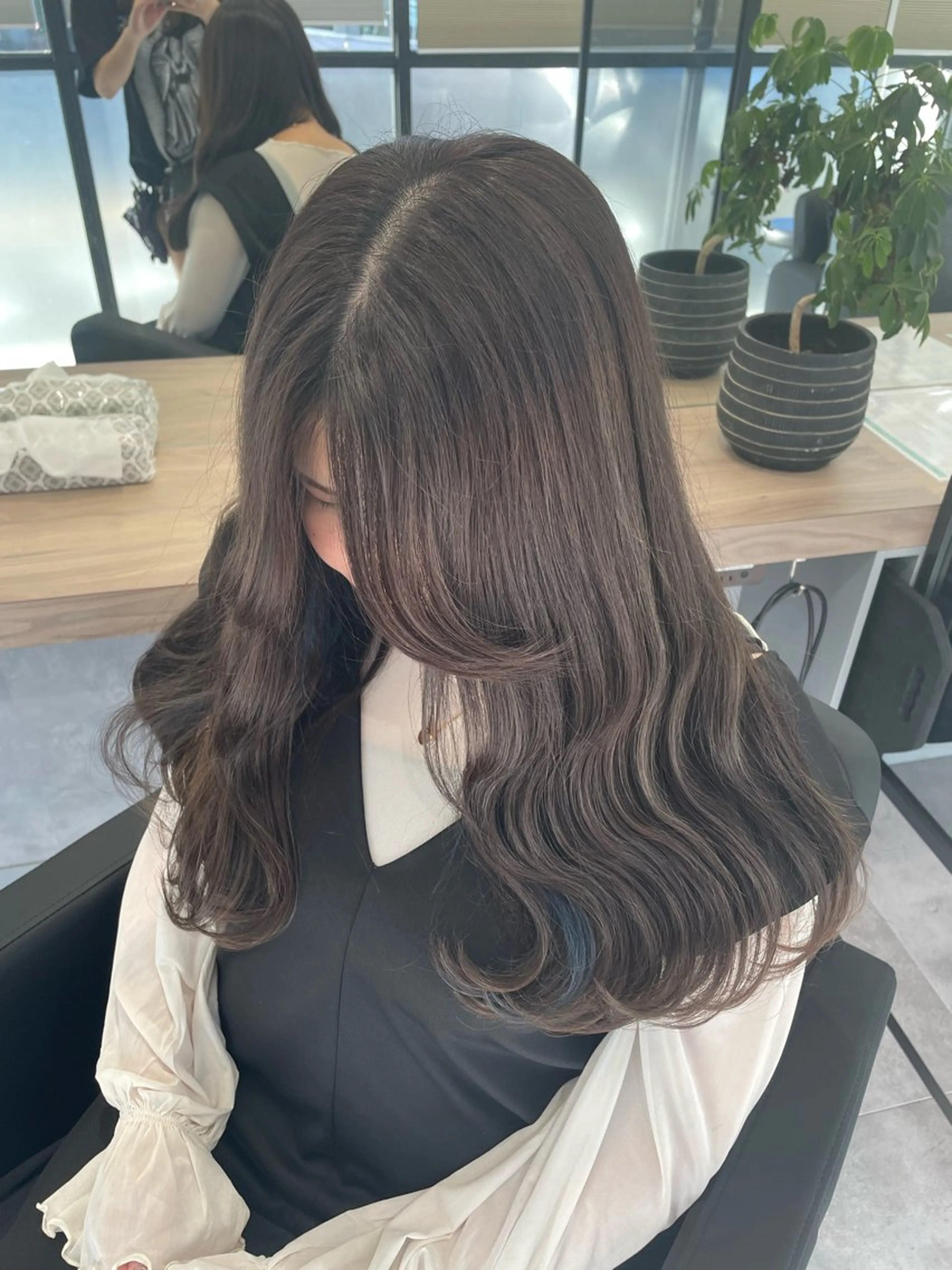 ロング カラー ヘアカラー COCO .のヘアスタイル