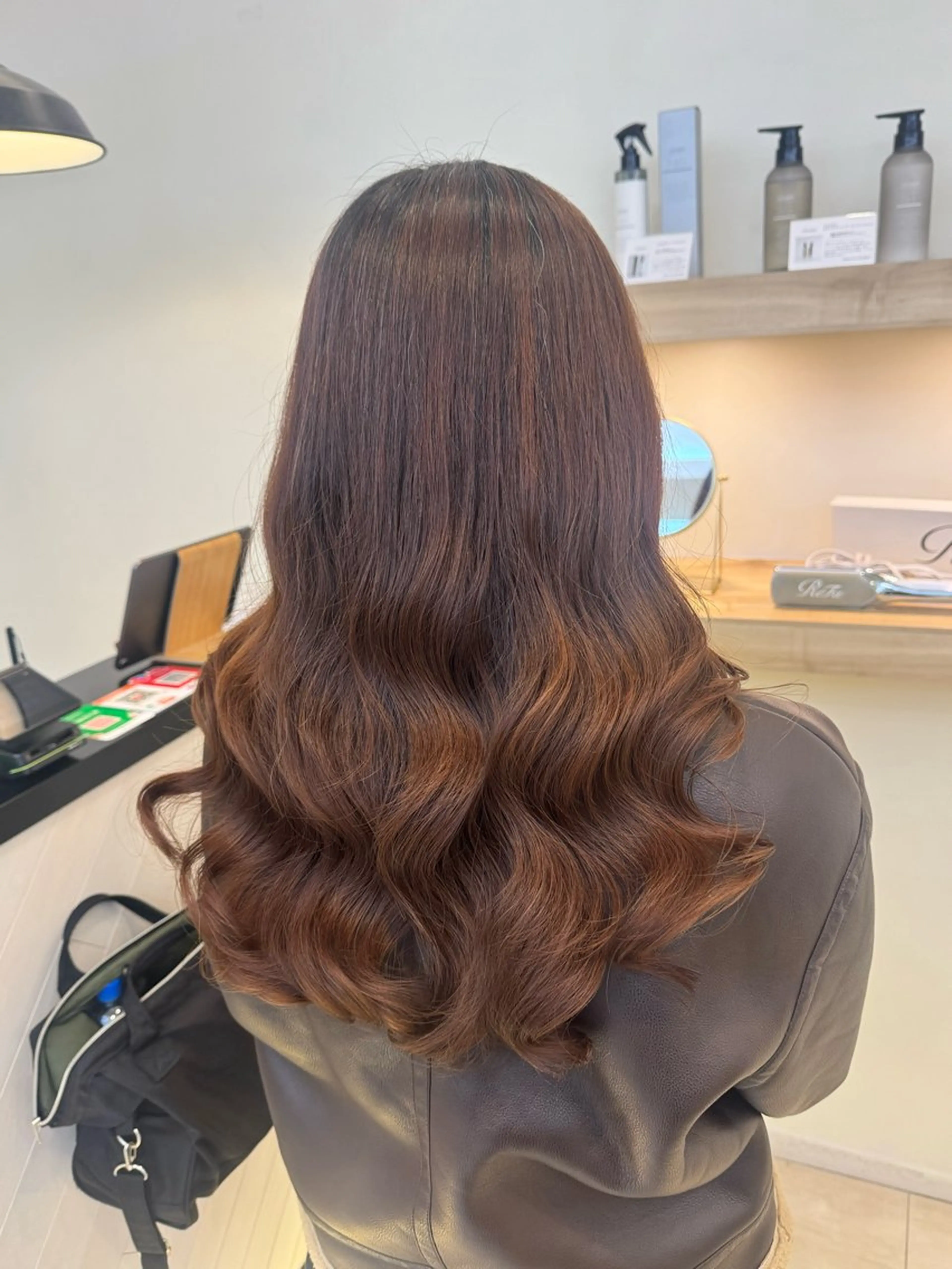 セミロング パーマ セミロングパーマ 🧿パーマ／レイヤー 🧿シュリのヘアスタイル