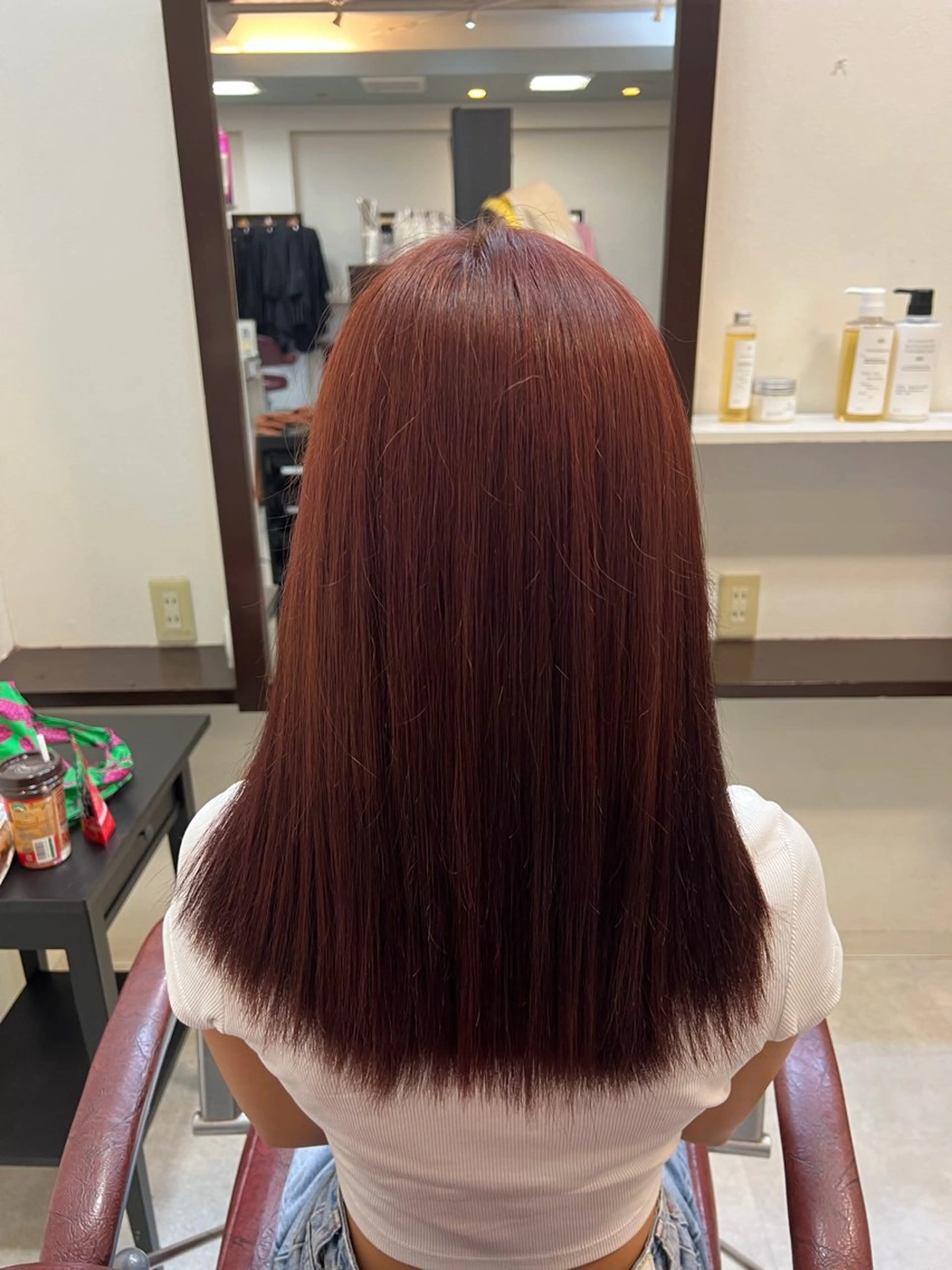 セミロング カラー ブラウンカラー レッドカラー レッドブラウン 吉岡 なみのヘアスタイル