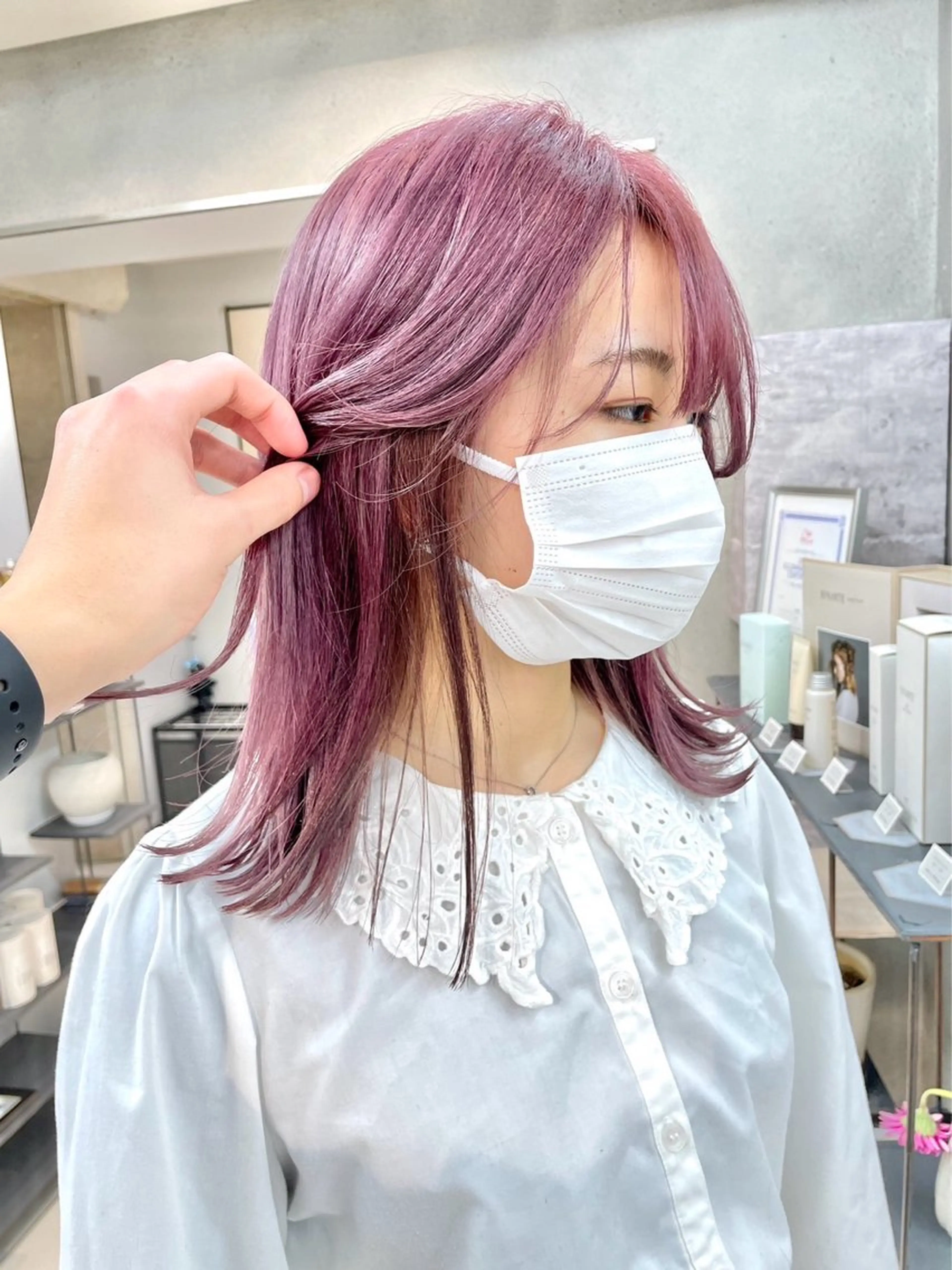 ショート カラー ヘアアレンジ ボブ/透明感ベージュ 🫧クルミ🌟のヘアスタイル