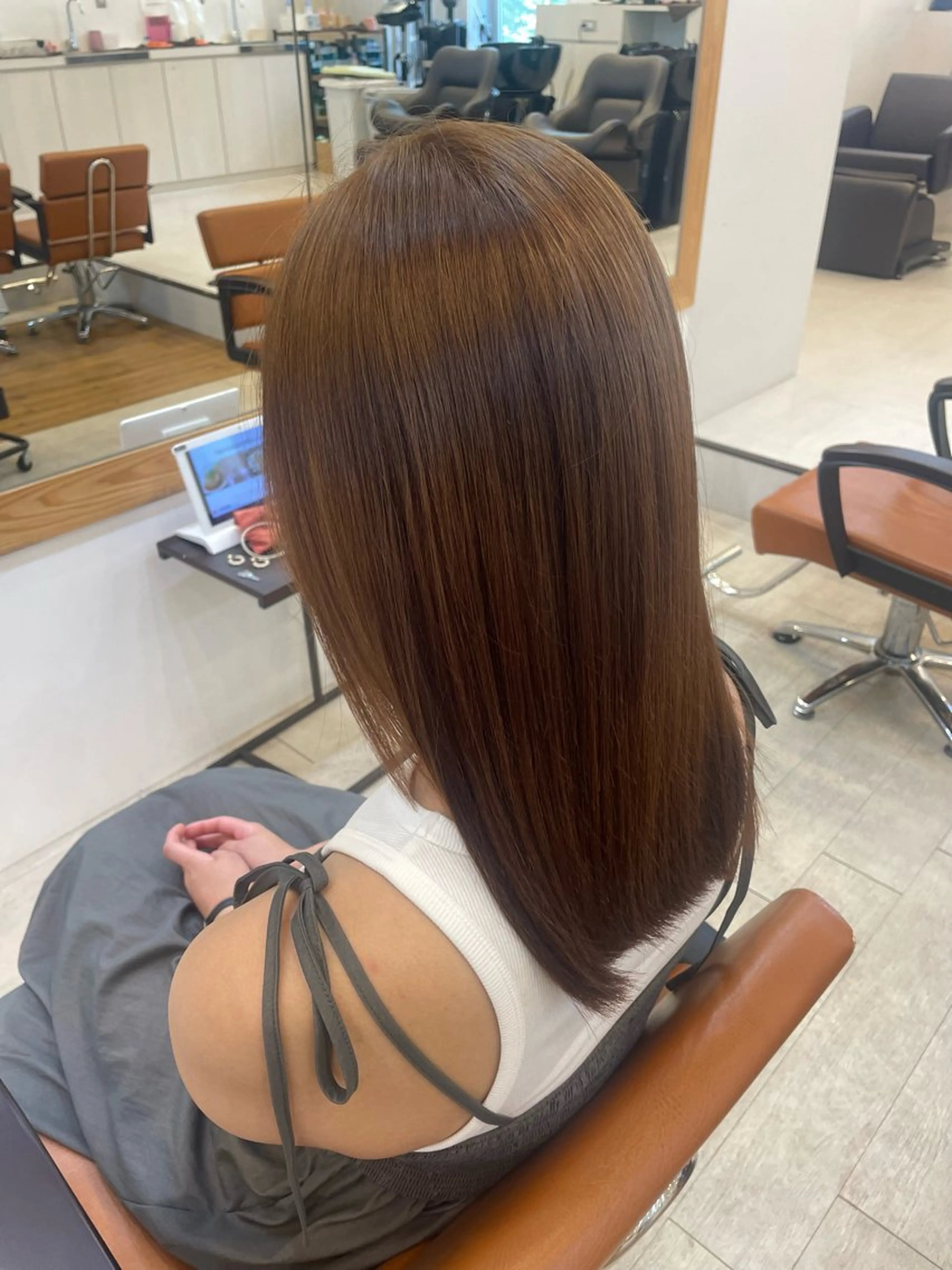 セミロング カラー ブラウンカラー 透明感カラー ナチュラルブラウン すずな🎀 ⠀のヘアスタイル