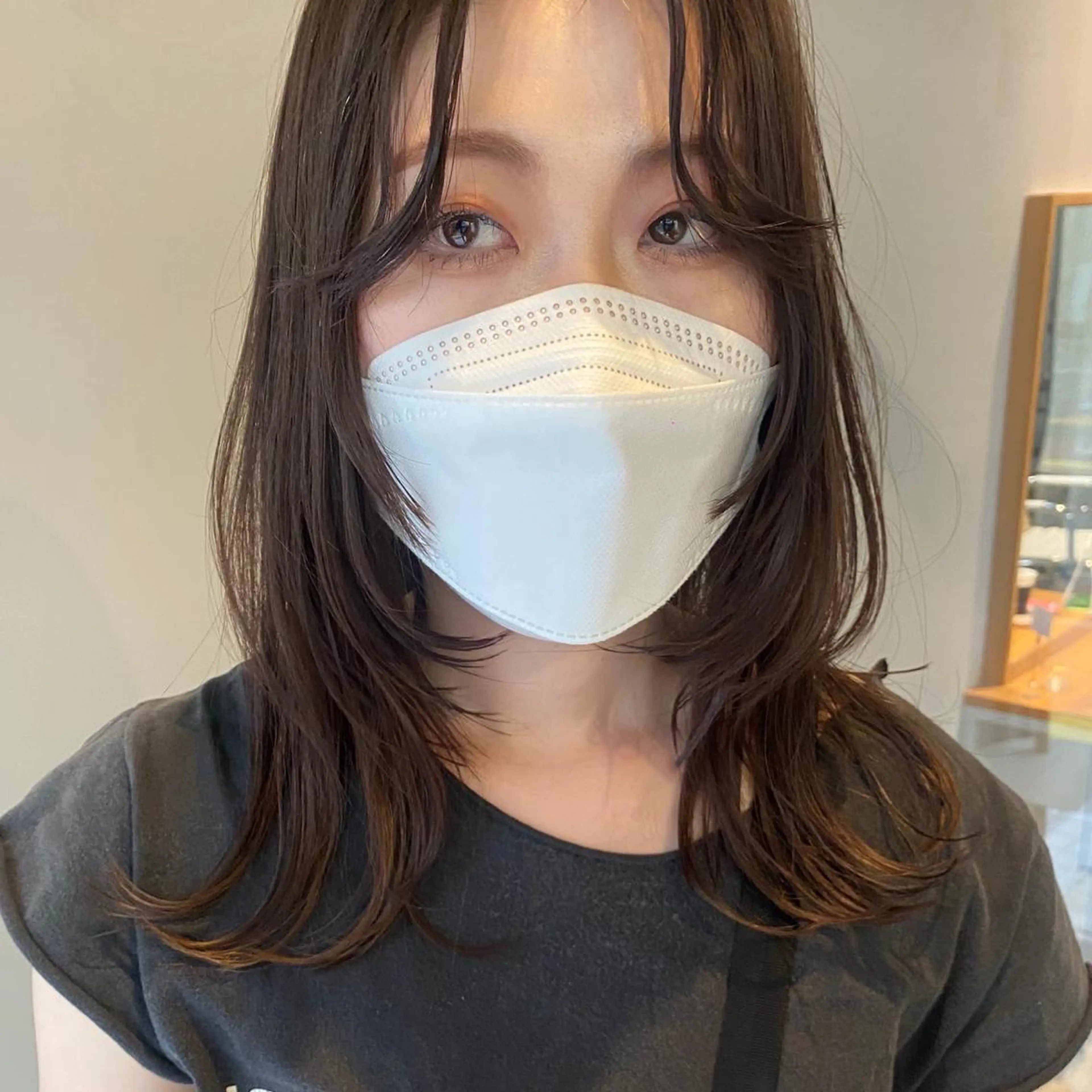 ロング 顔まわりレイヤー レイヤーカット shiga mariaのヘアスタイル