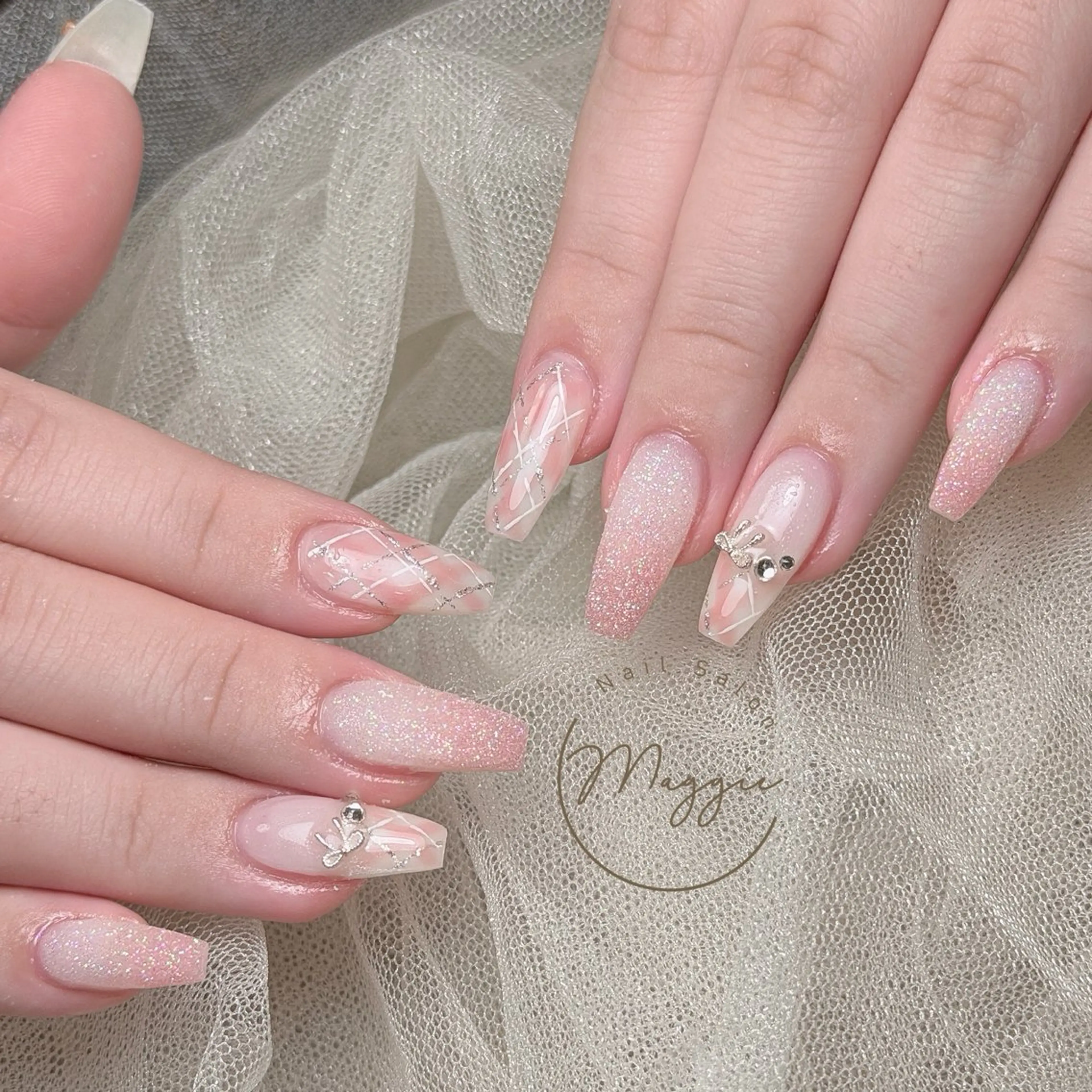 ネイル Maggie Nail🦩のネイルデザイン