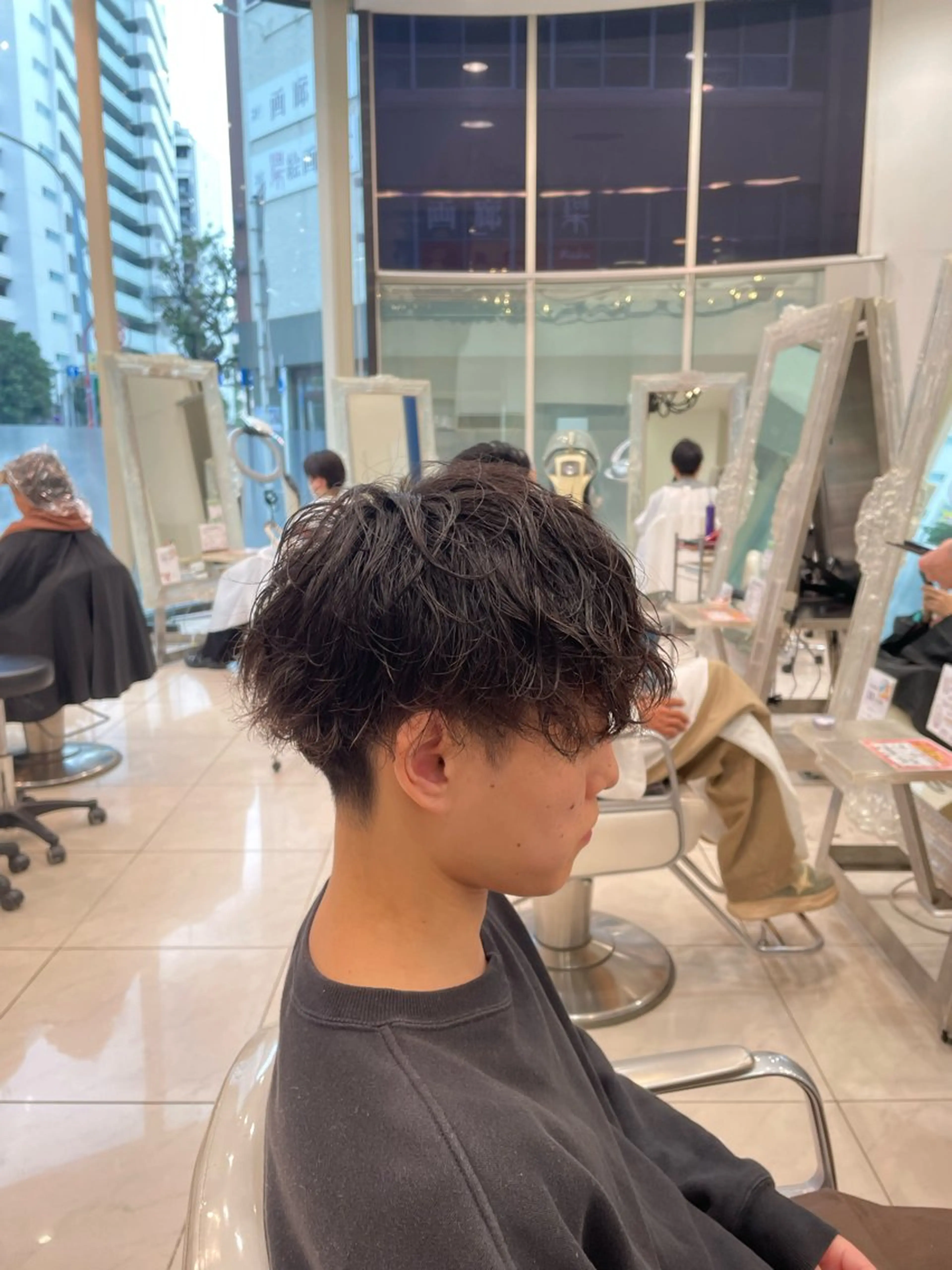 ショート パーマ メンズ カット パーマ トリートメント メンズパーマ特化 真栄平有希のヘアスタイル