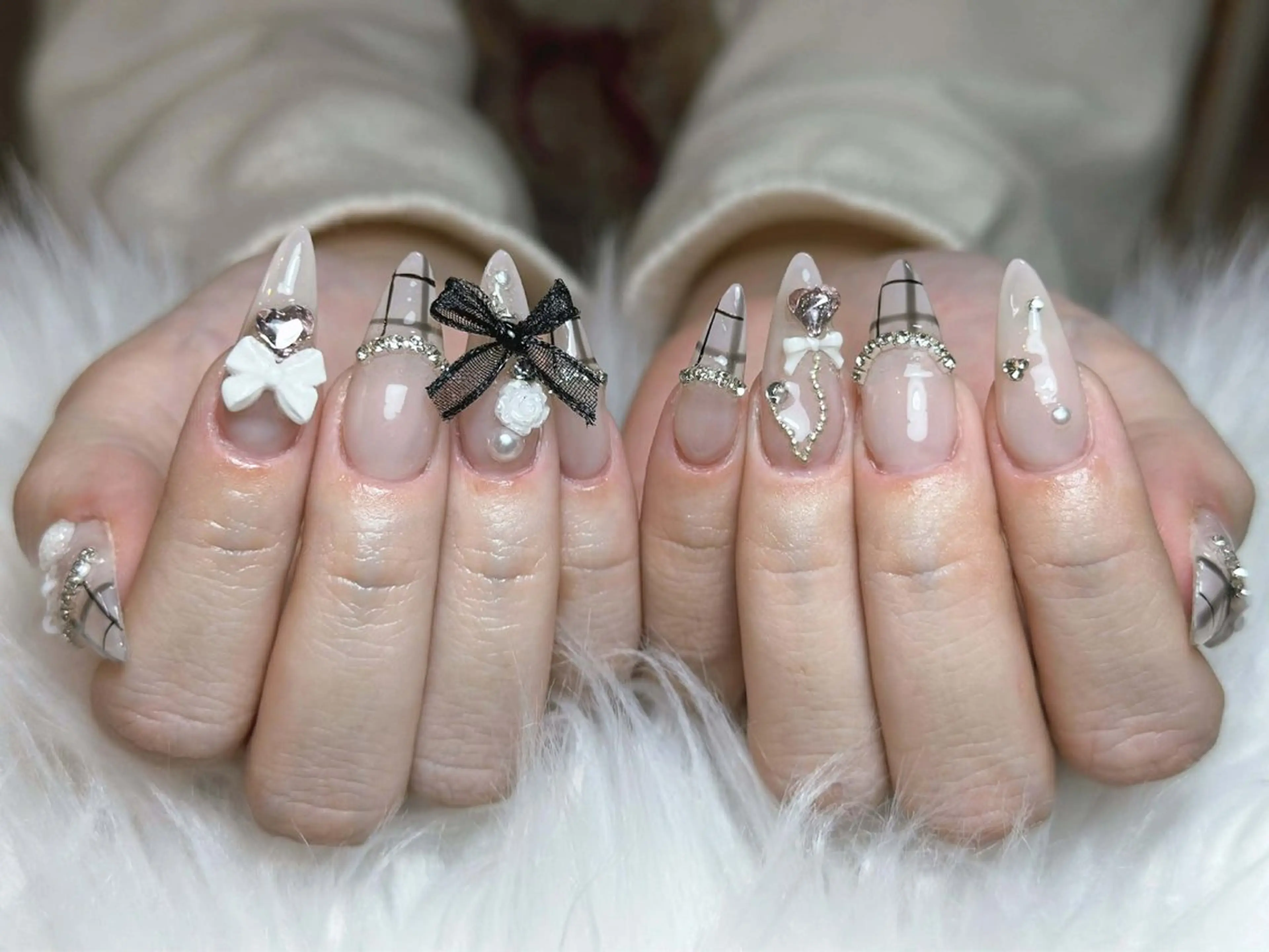 ネイル アートネイル 成人式 ジェルネイル ニュアンスネイル 夏ネイル ハンドネイル NIE MoMoのネイルデザイン