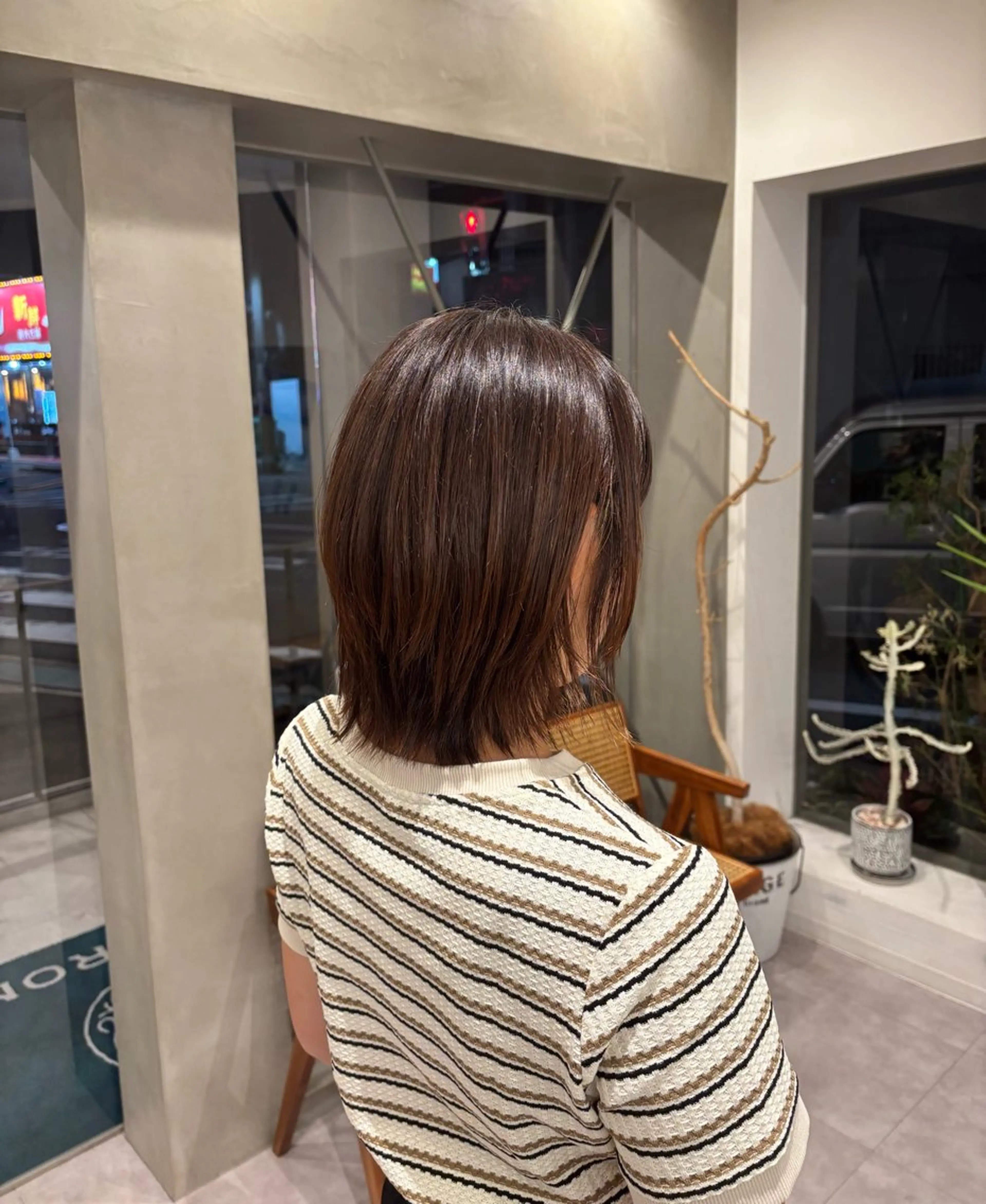 ショート ボブレイヤー ボブ レイヤーカット エルロン 栢原のヘアスタイル