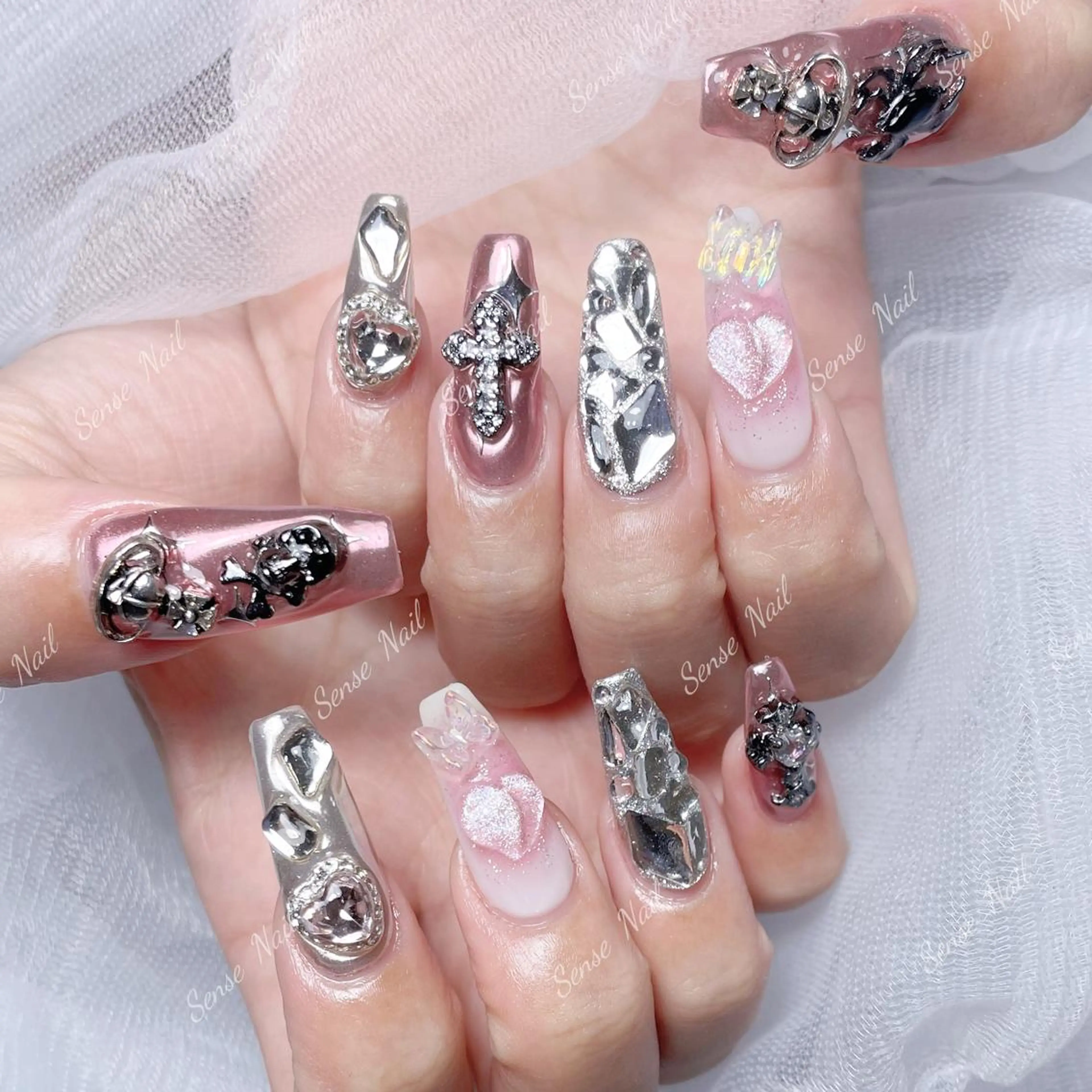 ネイル ハンドネイル ハンドケア Feinn Ink💕のネイルデザイン