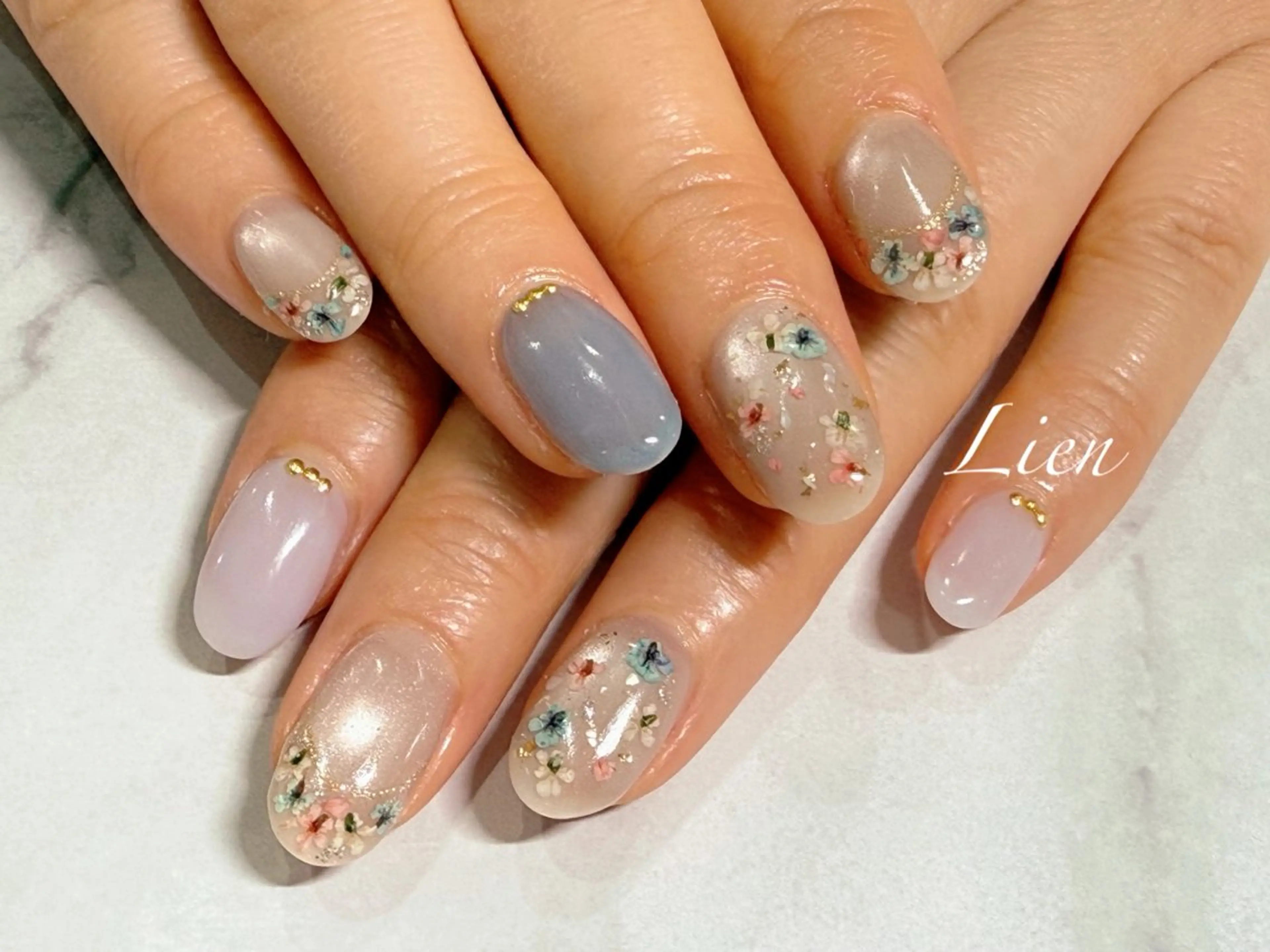 ネイル 長さ出し フットネイル フレンチネイル ジェルネイル ガラスフレンチ ハンドネイル Lien（リアン） 銀座駅6分のネイルデザイン