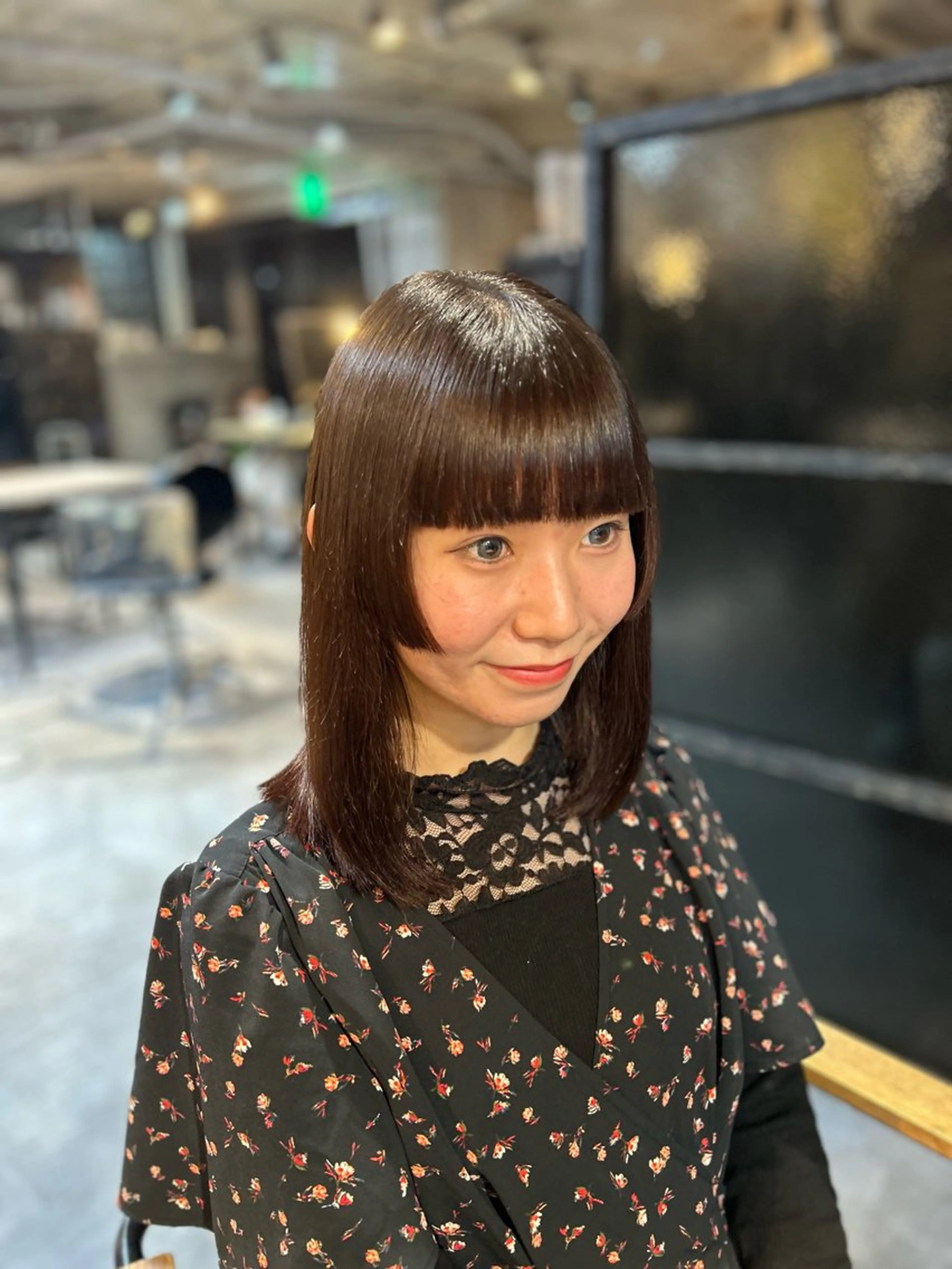 【ピンピンしない縮毛矯正】✨カット➕耳前顔周り縮毛矯正✨自社開発のお薬で自然な仕上がりに🌿盛れる顔周り作ります💖の写真