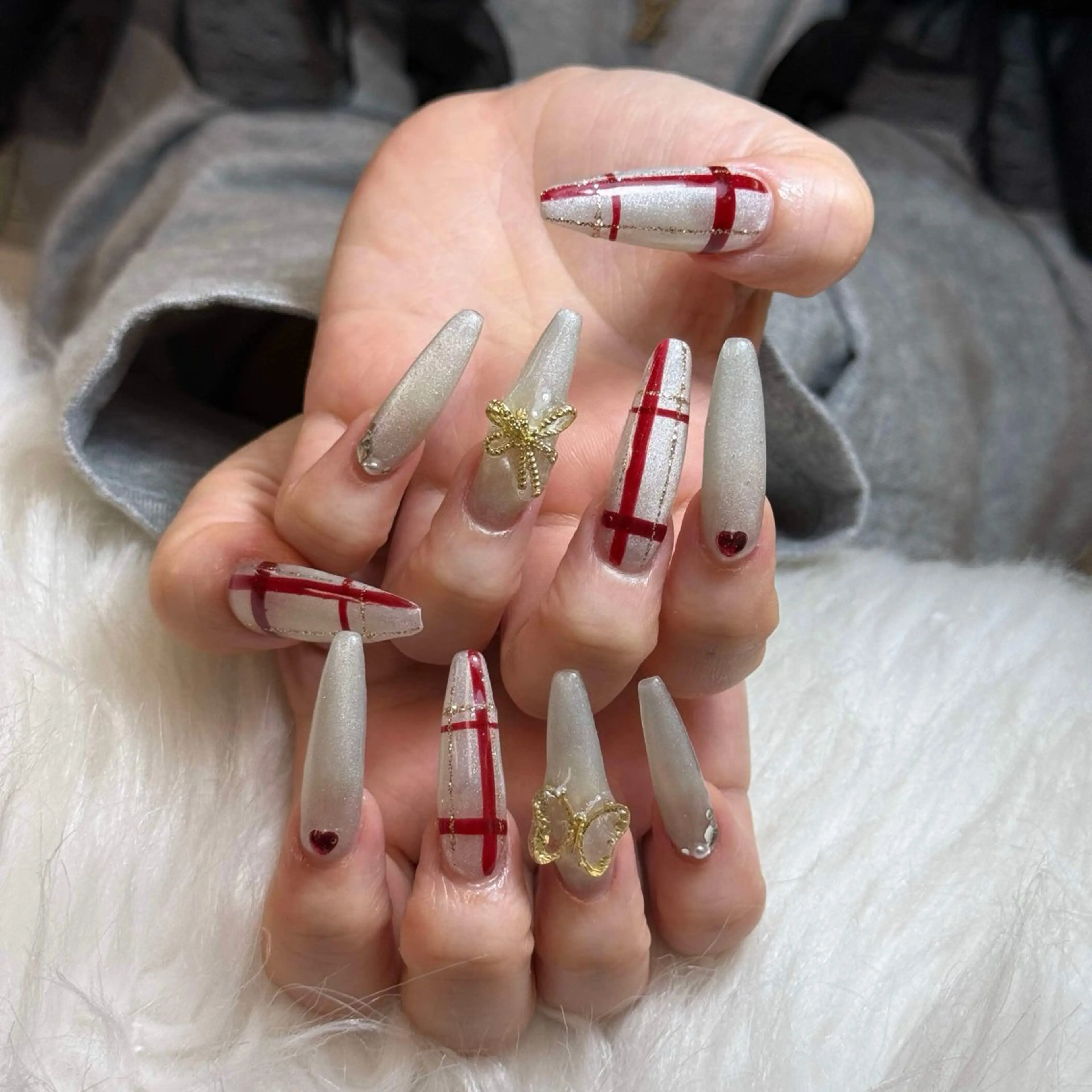 ネイル チークネイル フレンチネイル ジェルネイル ガラスフレンチ 韓国ネイル ハンドネイル ハンドケア Anh Nail 歌舞伎町のネイルデザイン