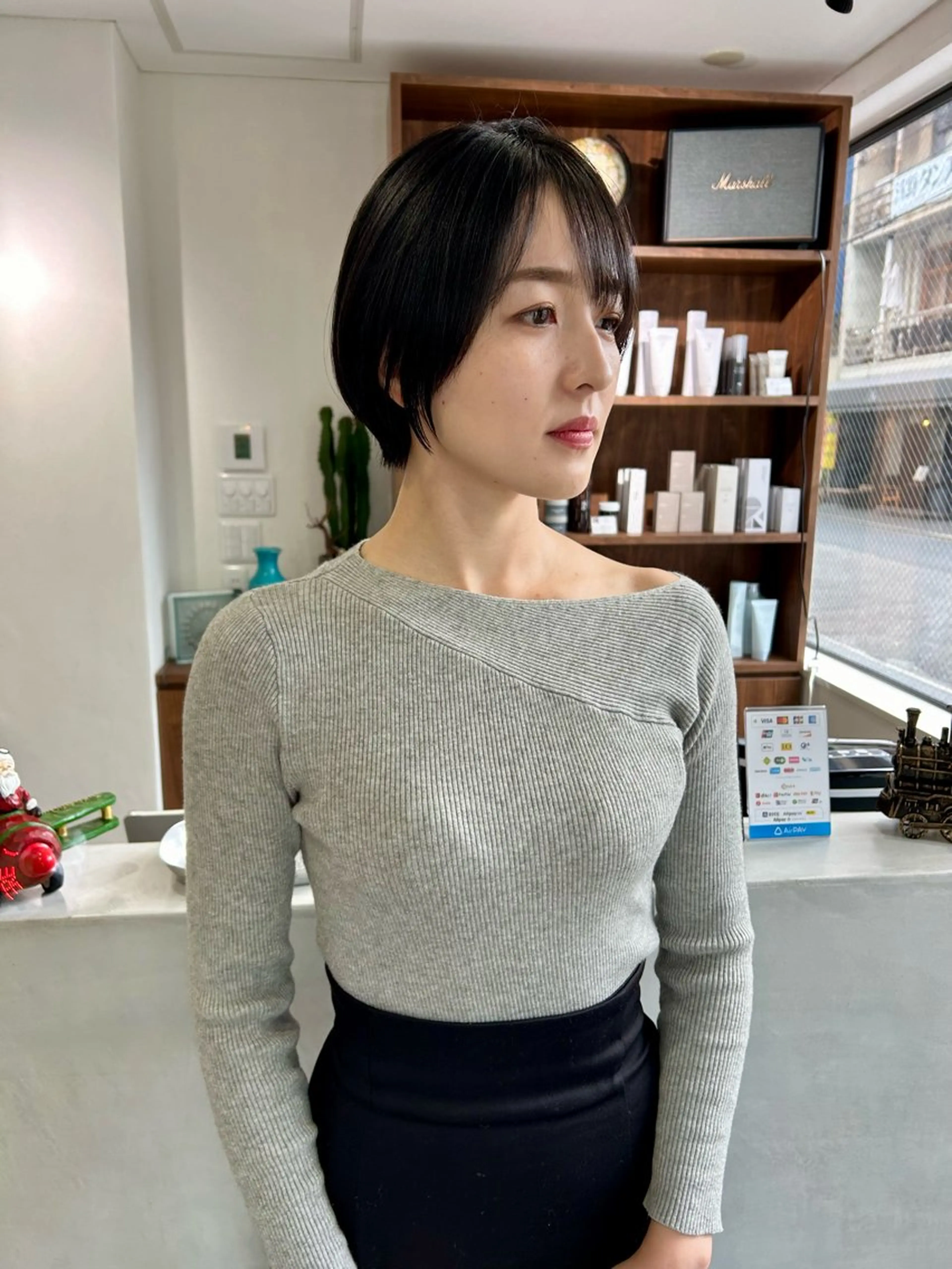 ショート カット (h)wim ウィムのヘアスタイル