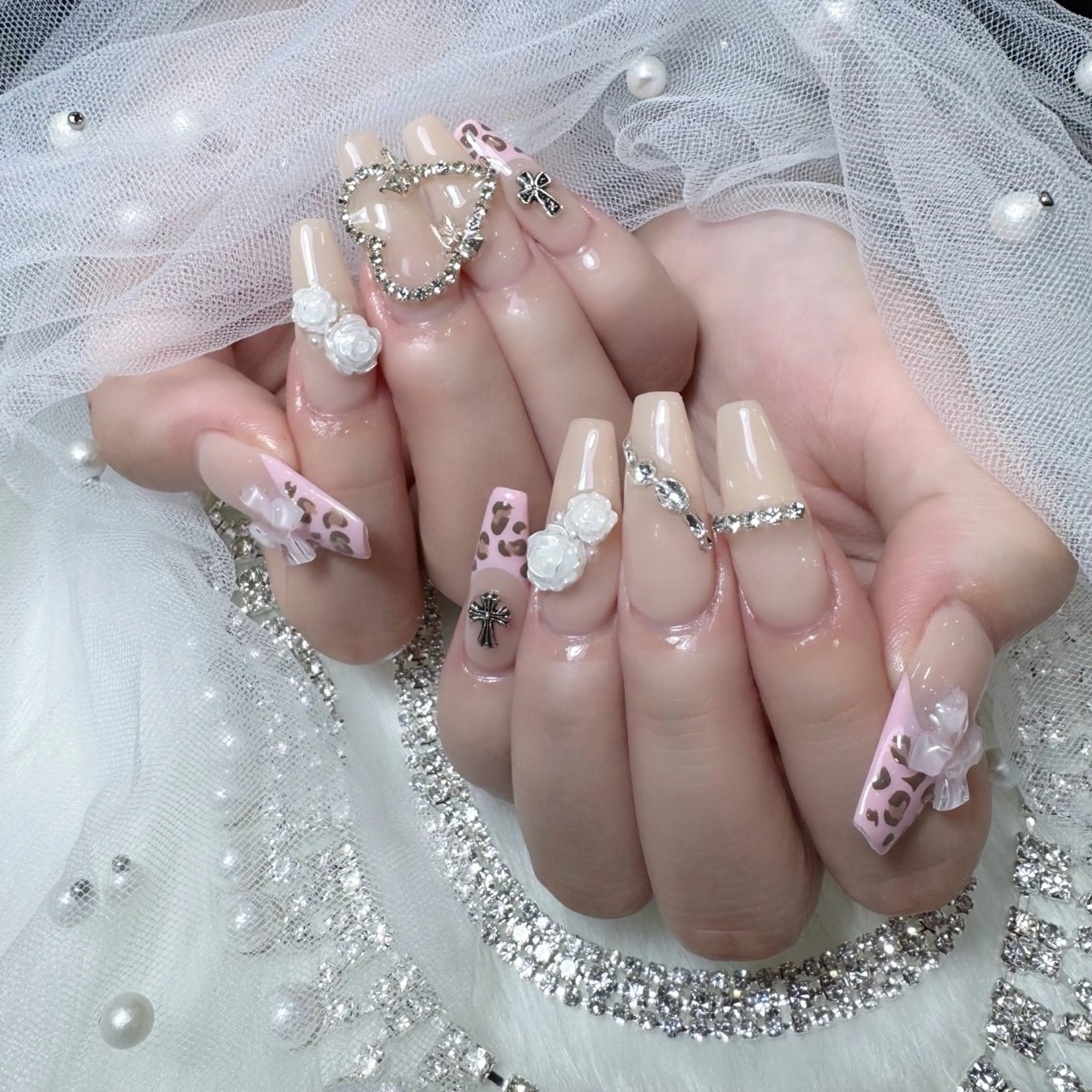 ネイル ハンドネイル ドリスネイルサロン所属・Doris Nail Salonのネイルデザイン