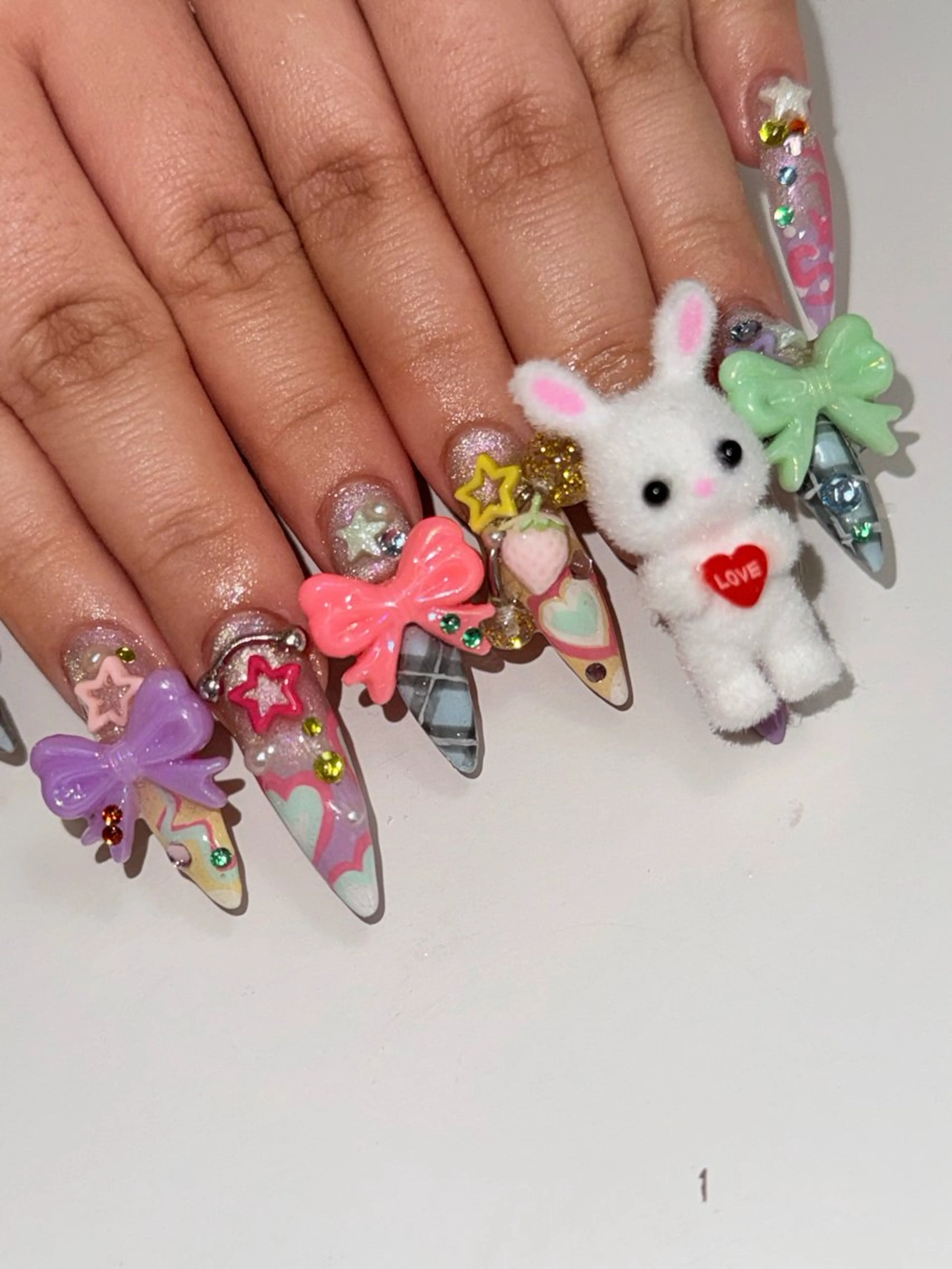 ネイル ハンドネイル ハンドケア ONIKA Nail 表参道A4徒歩3分のネイルデザイン