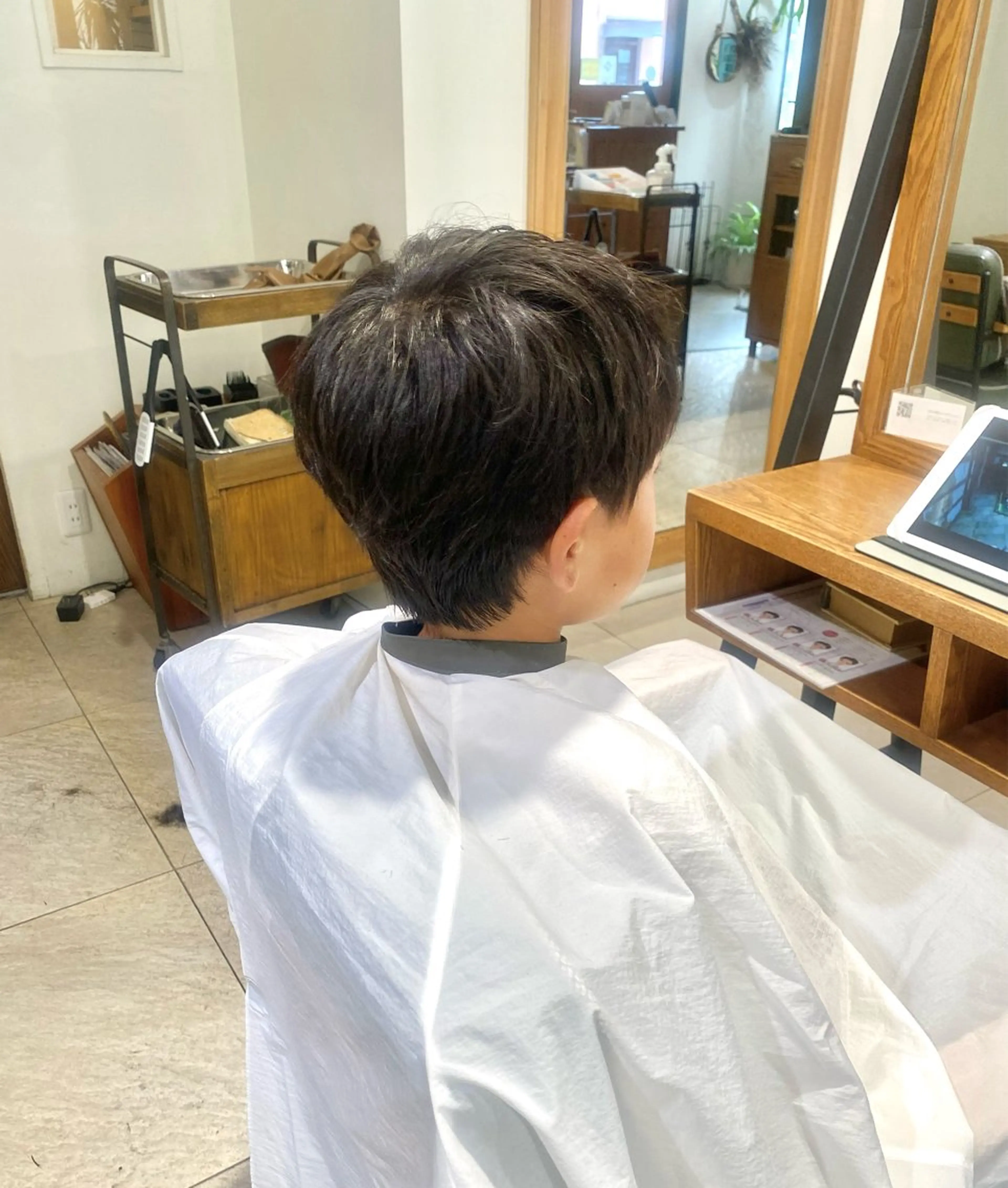 ショート 学生 ショートヘア LiC えりのヘアスタイル