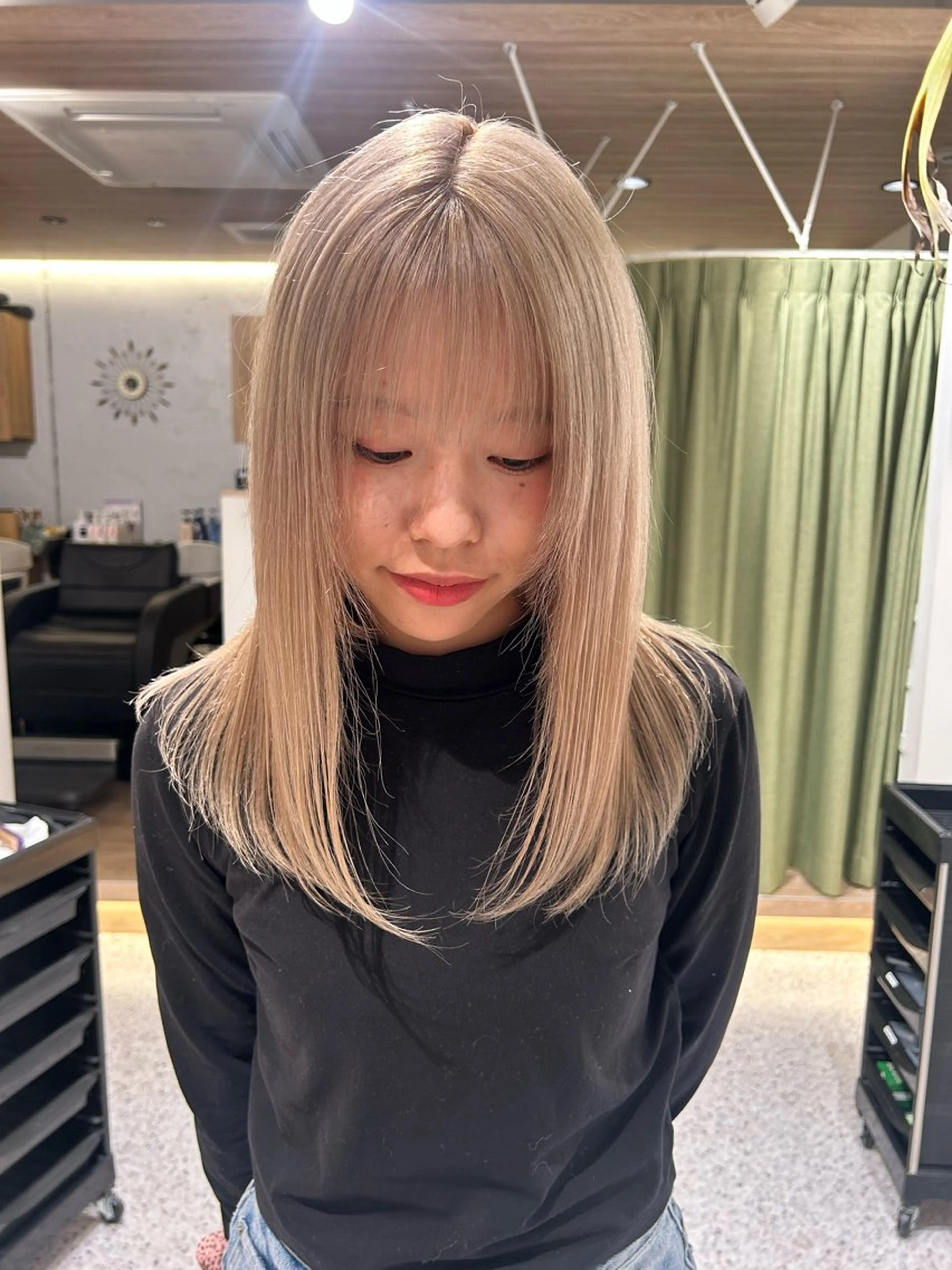 セミロング ヘアカラー hair&eye🎀 /momoKaのヘアスタイル