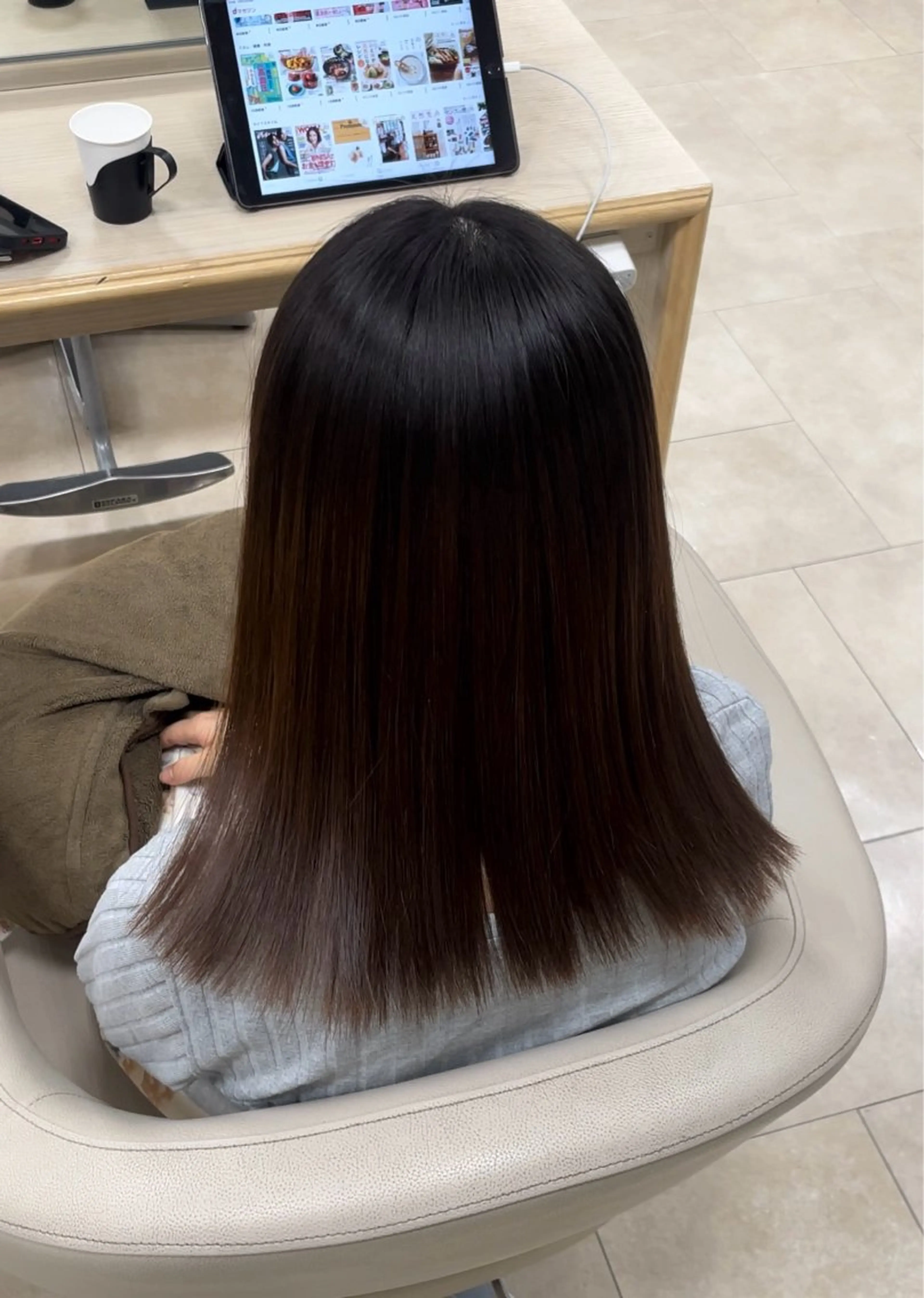 ロング シャドウパーマ／骨格 矯正カット　トモキのヘアスタイル