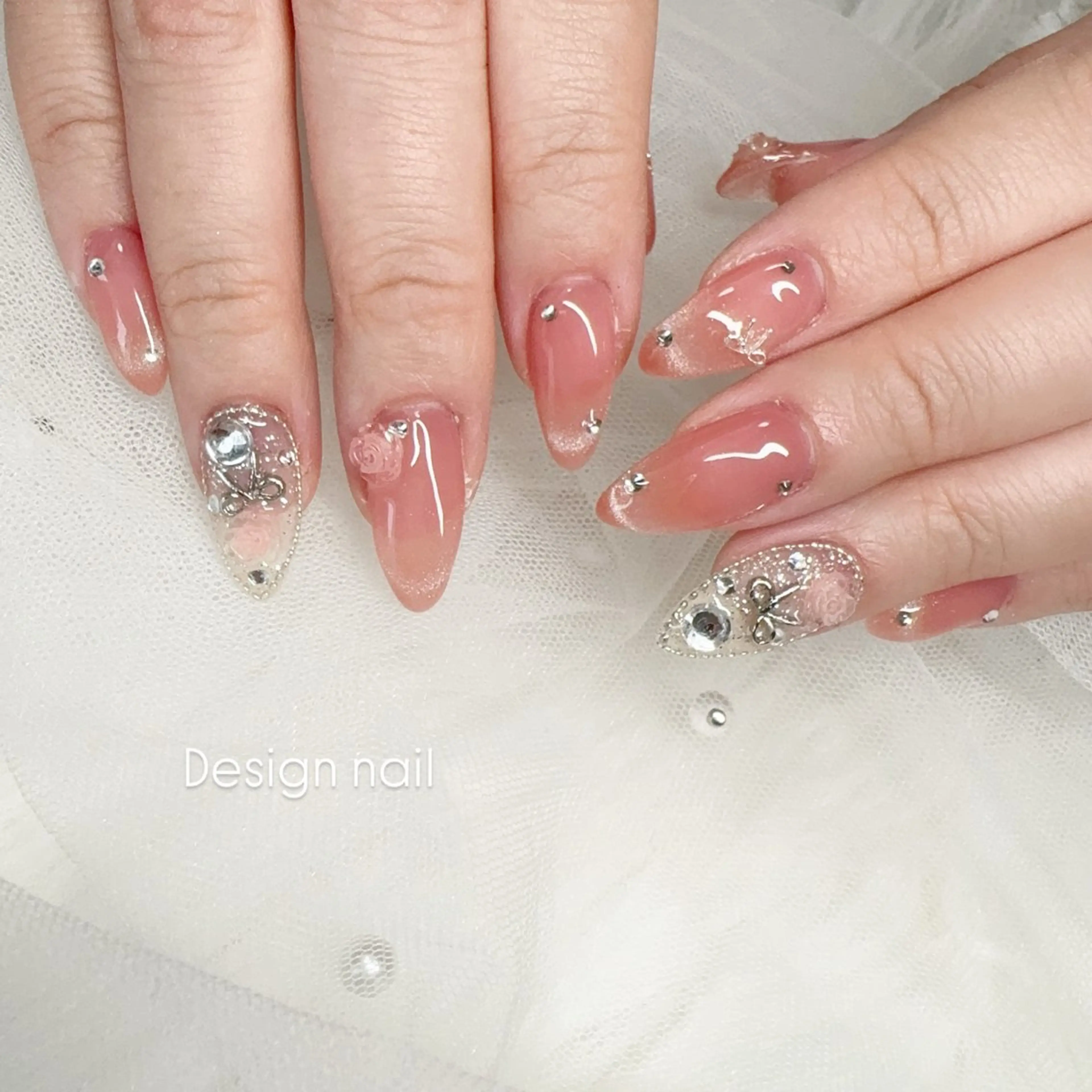ネイル R nail.のネイルデザイン