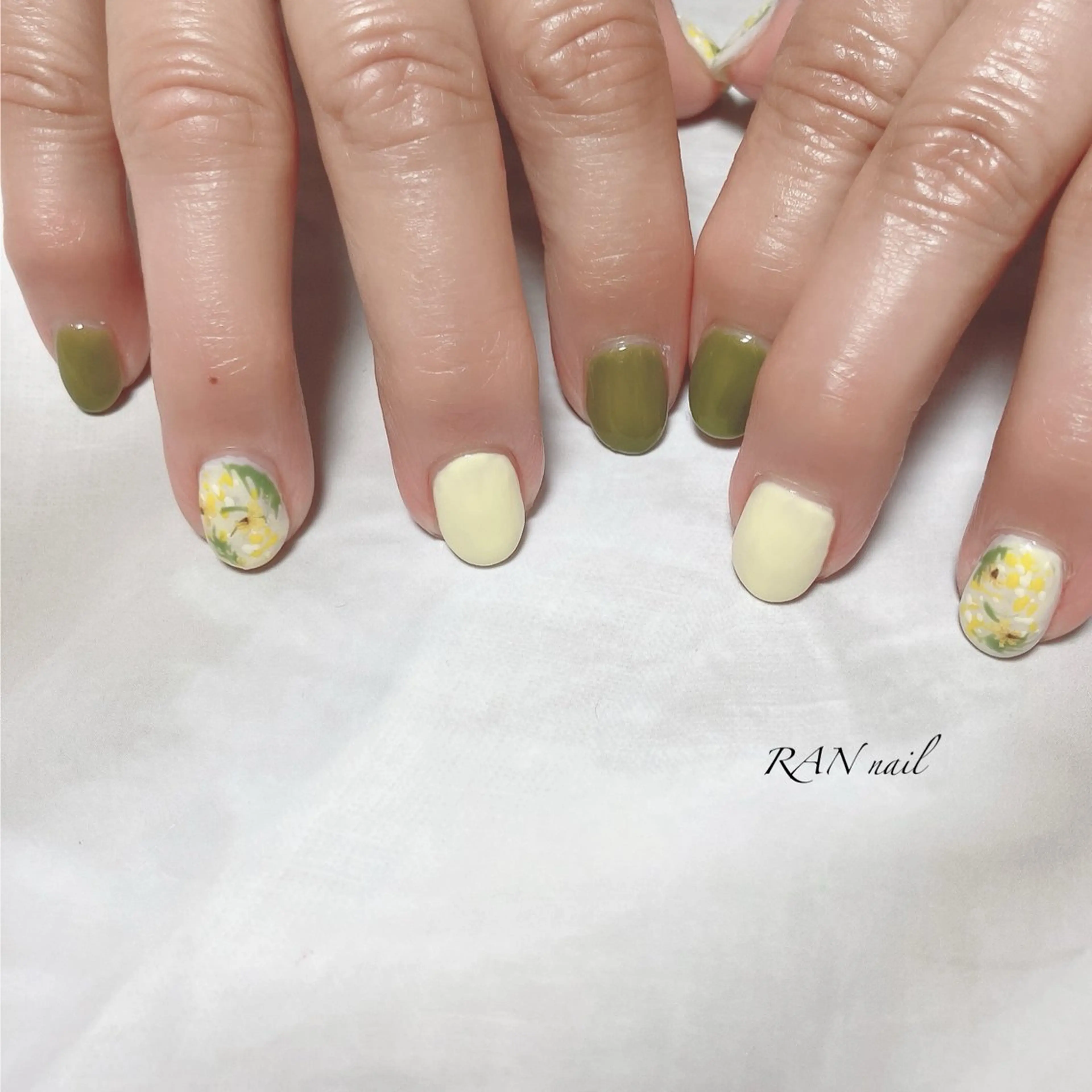 ネイル フラワーネイル ジェルネイル キラキラネイル パステルネイル 春ネイル ハンドネイル フットネイル RAN nailのネイルデザイン