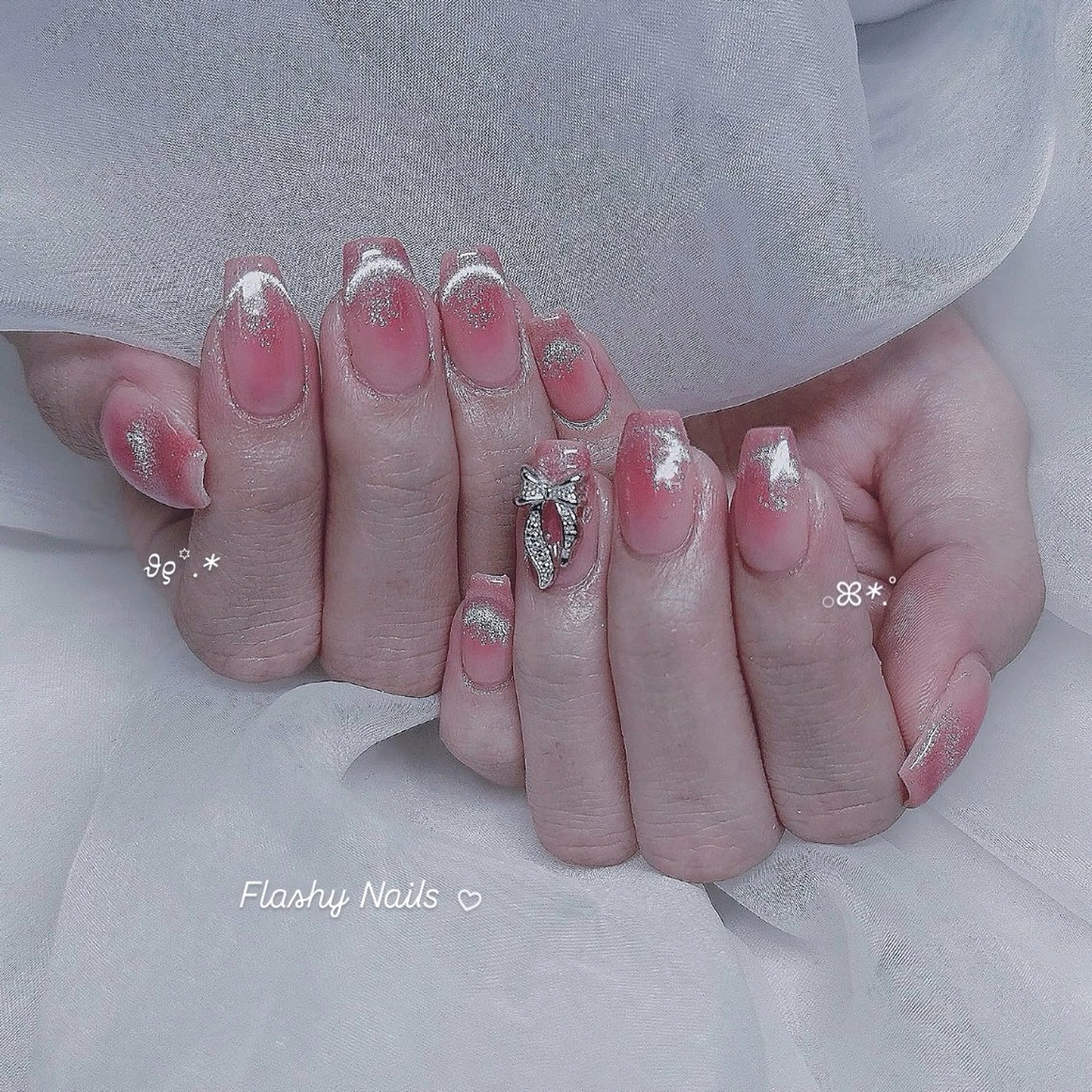 ネイル アートネイル ジェルネイル Flashy Nailsのネイルデザイン