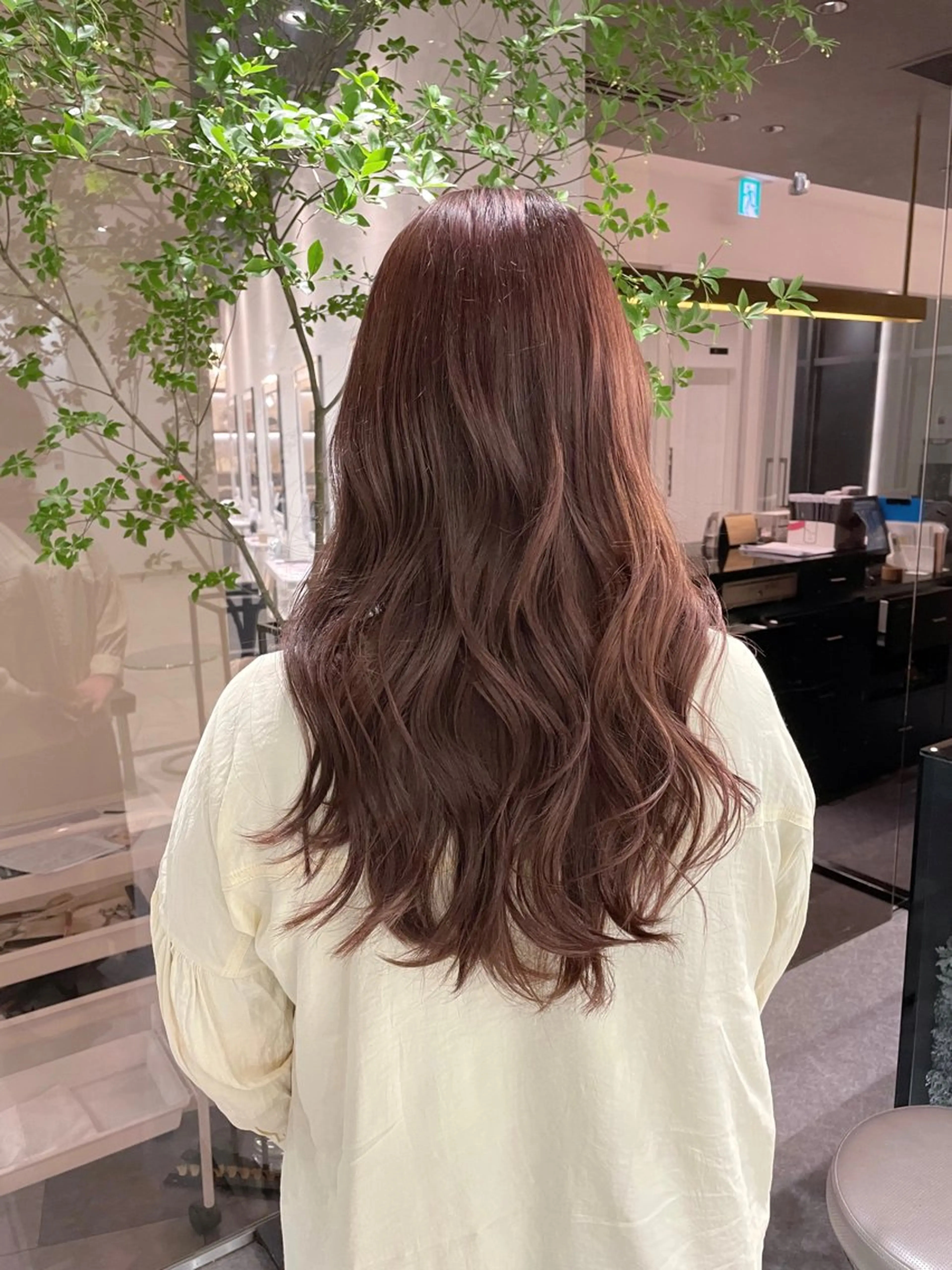 ブリーチなし暖色カラー🩷❤️🧡+3ステップ艶トリートメント✨️💫の写真