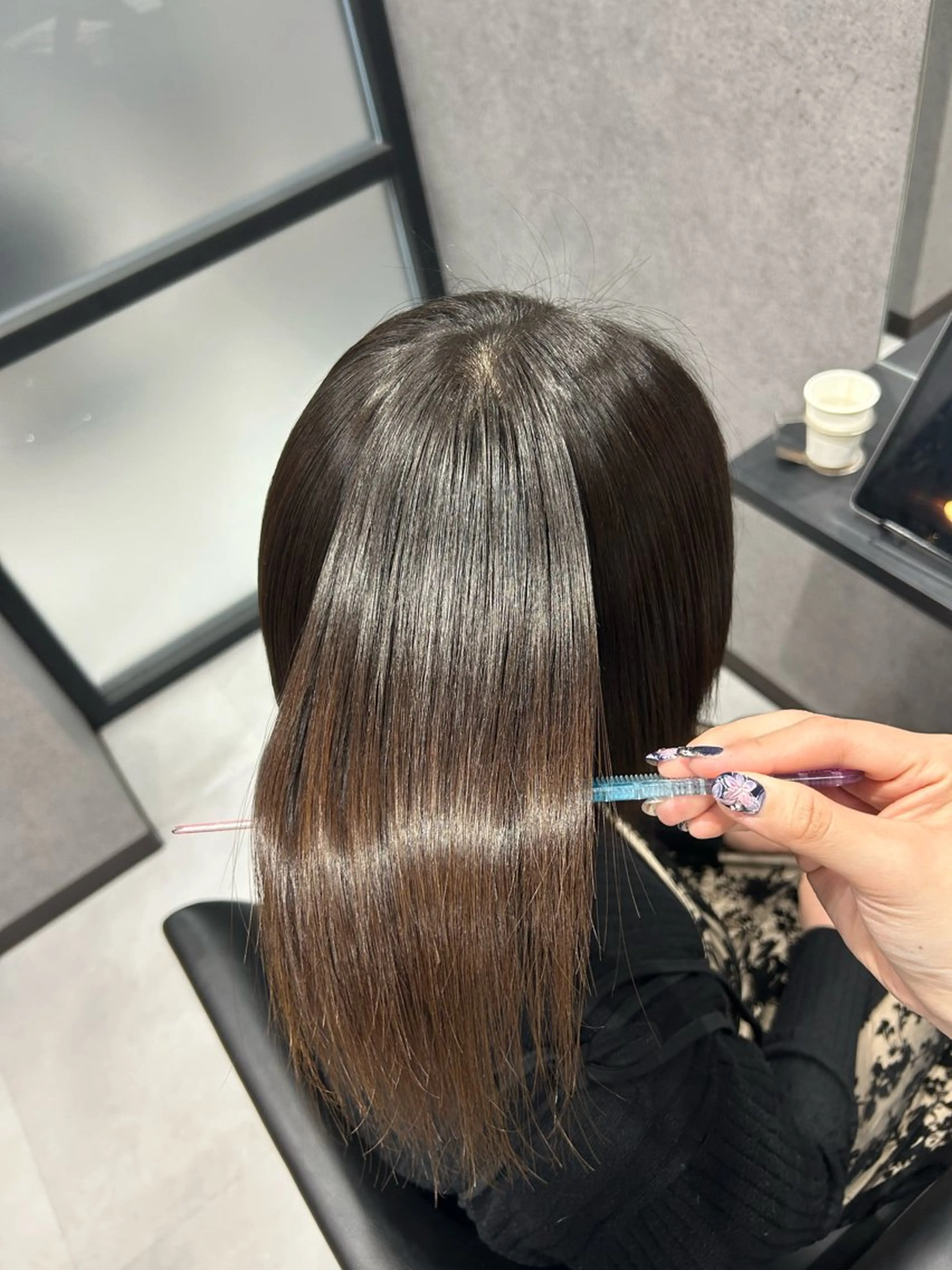 ミディアム パーマ 縮毛矯正 佐野 彩音のヘアスタイル