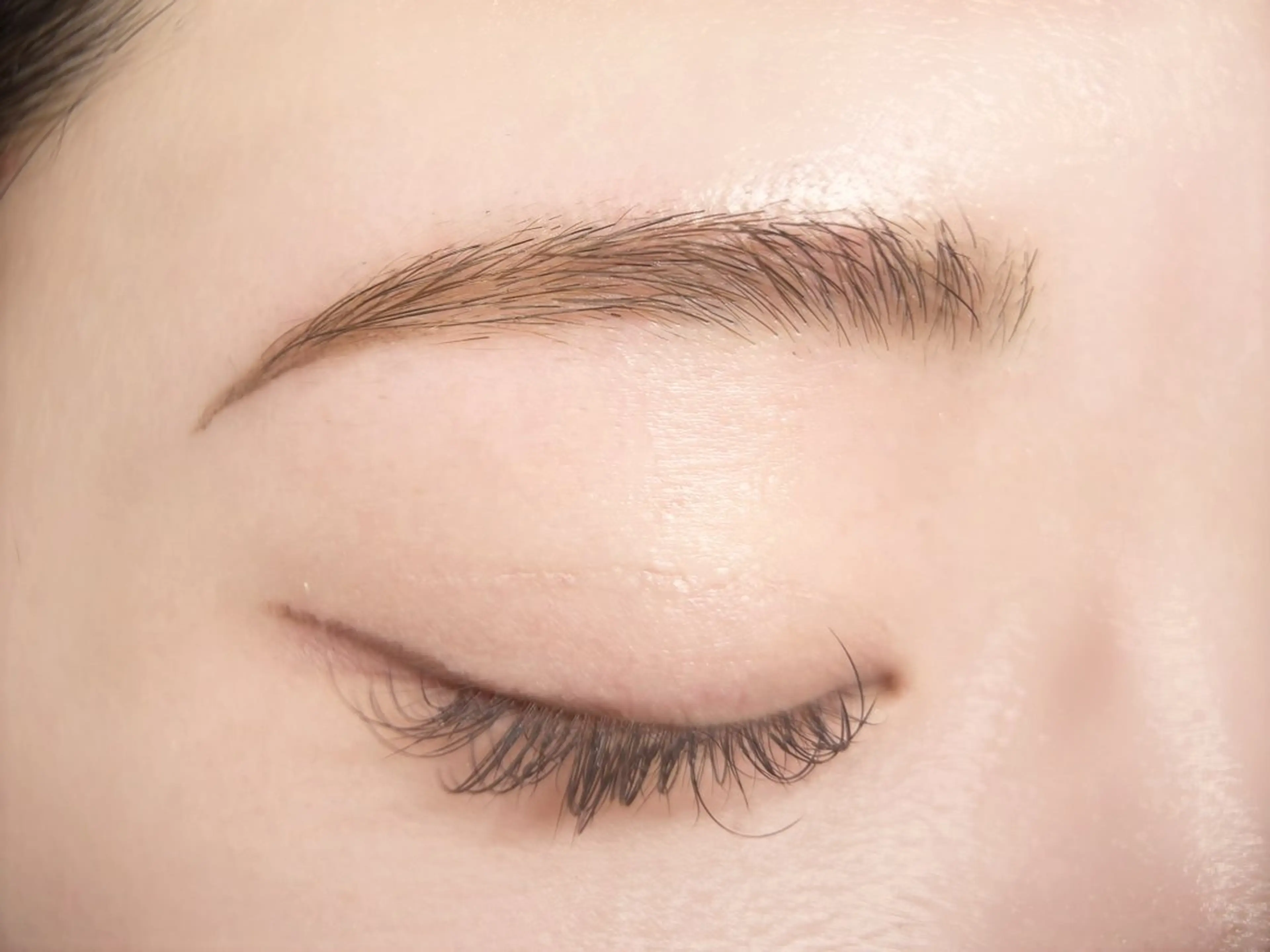 アイブロウ ワックス脱毛 眉カット Beauty Salon PIMIL所属・PIMIL佐々木 亜里沙のマツエク・マツパデザイン