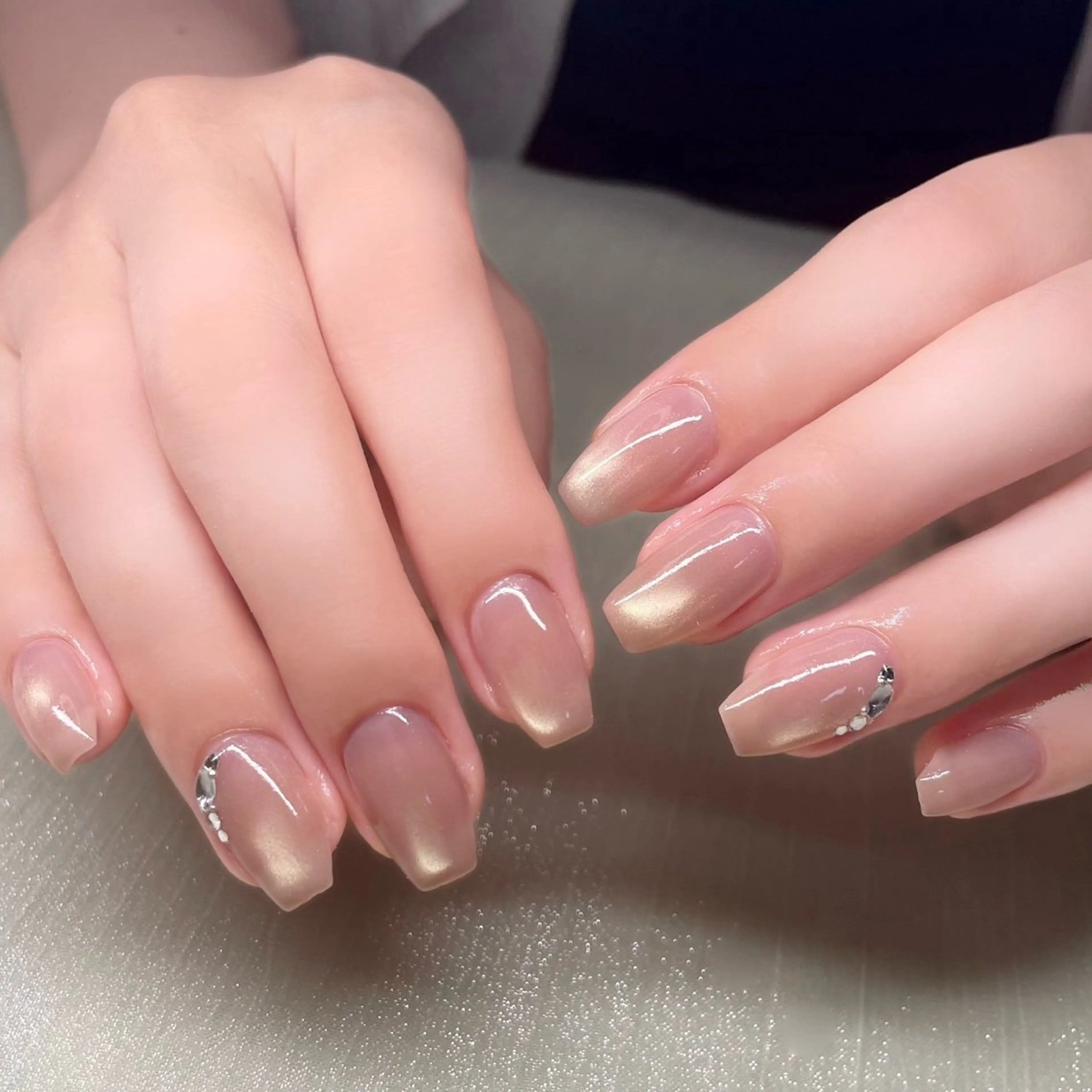 ネイル ストーンネイル ハンドネイル Nailist SUZU所属・Nailist suzuのネイルデザイン