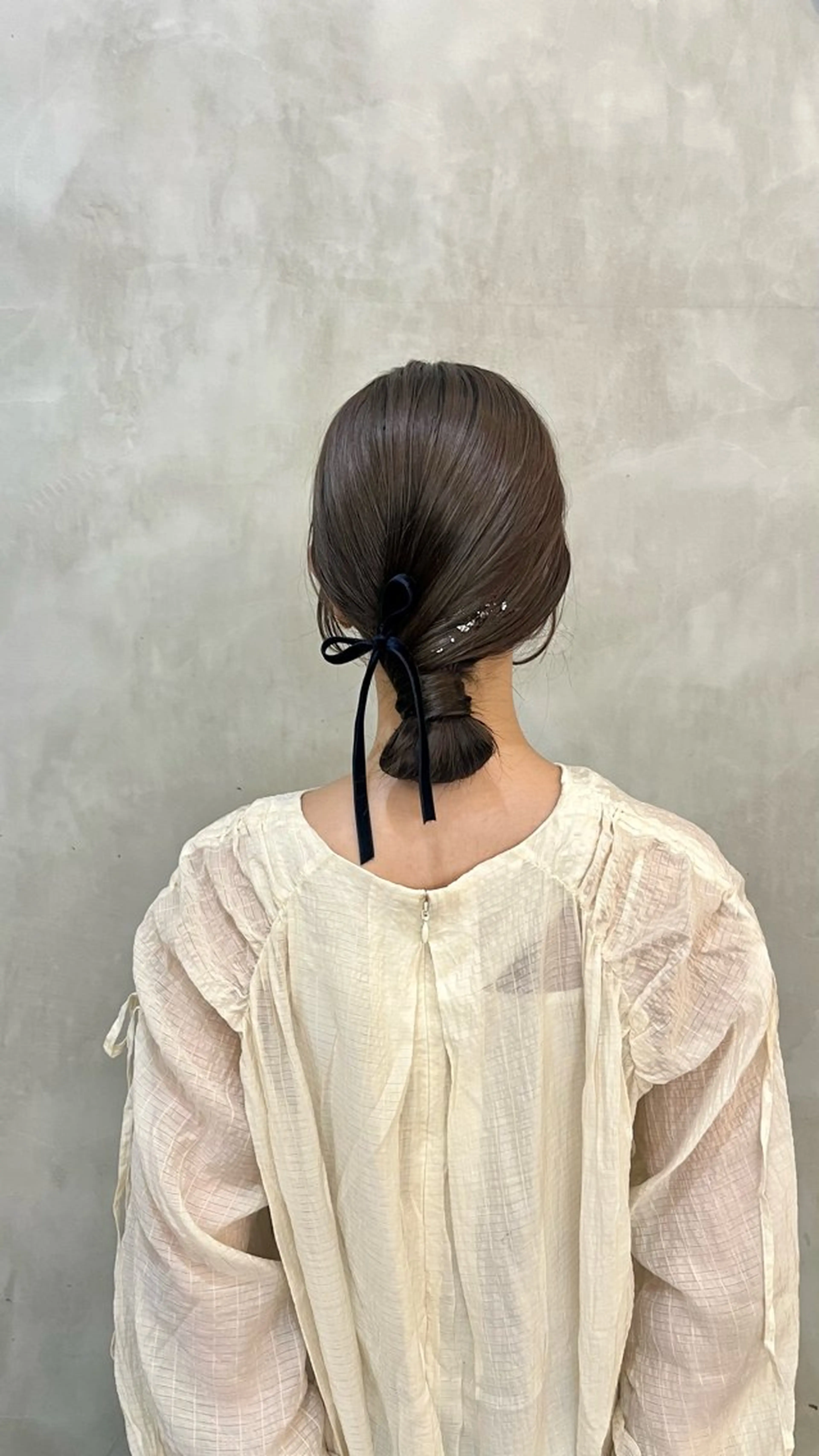 ［🎀ヘアセット🎀］【卒業式/結婚式／パーティー／ライブ】ふんわり巻き髪スタイルから すっきりタイトなスタイルまで🎗の写真