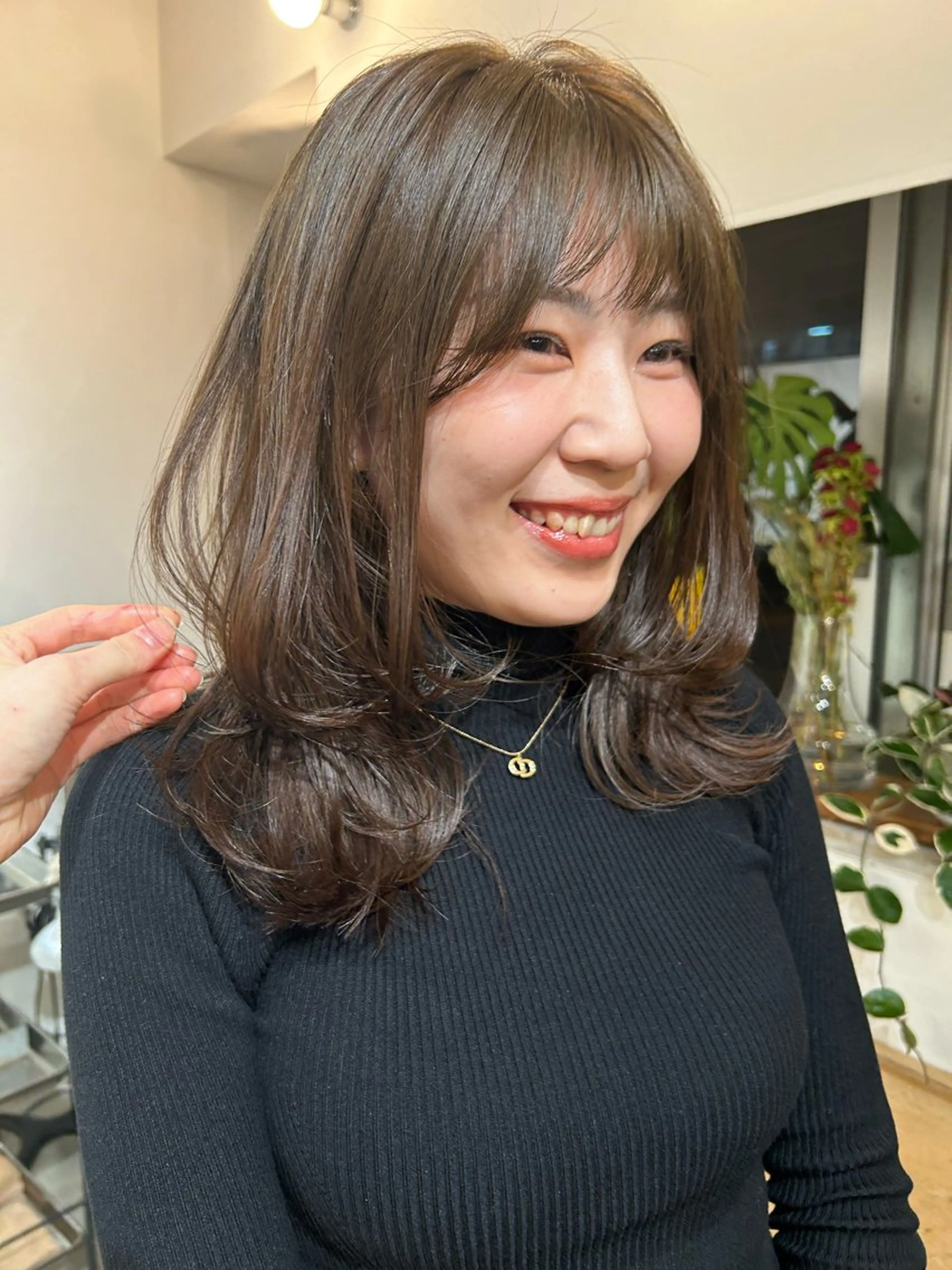 ミディアム カラー ベージュカラー レイヤーカット ヘアカラー トリートメント 似合わせヘア/透明感 カラー/ Rioのヘアスタイル