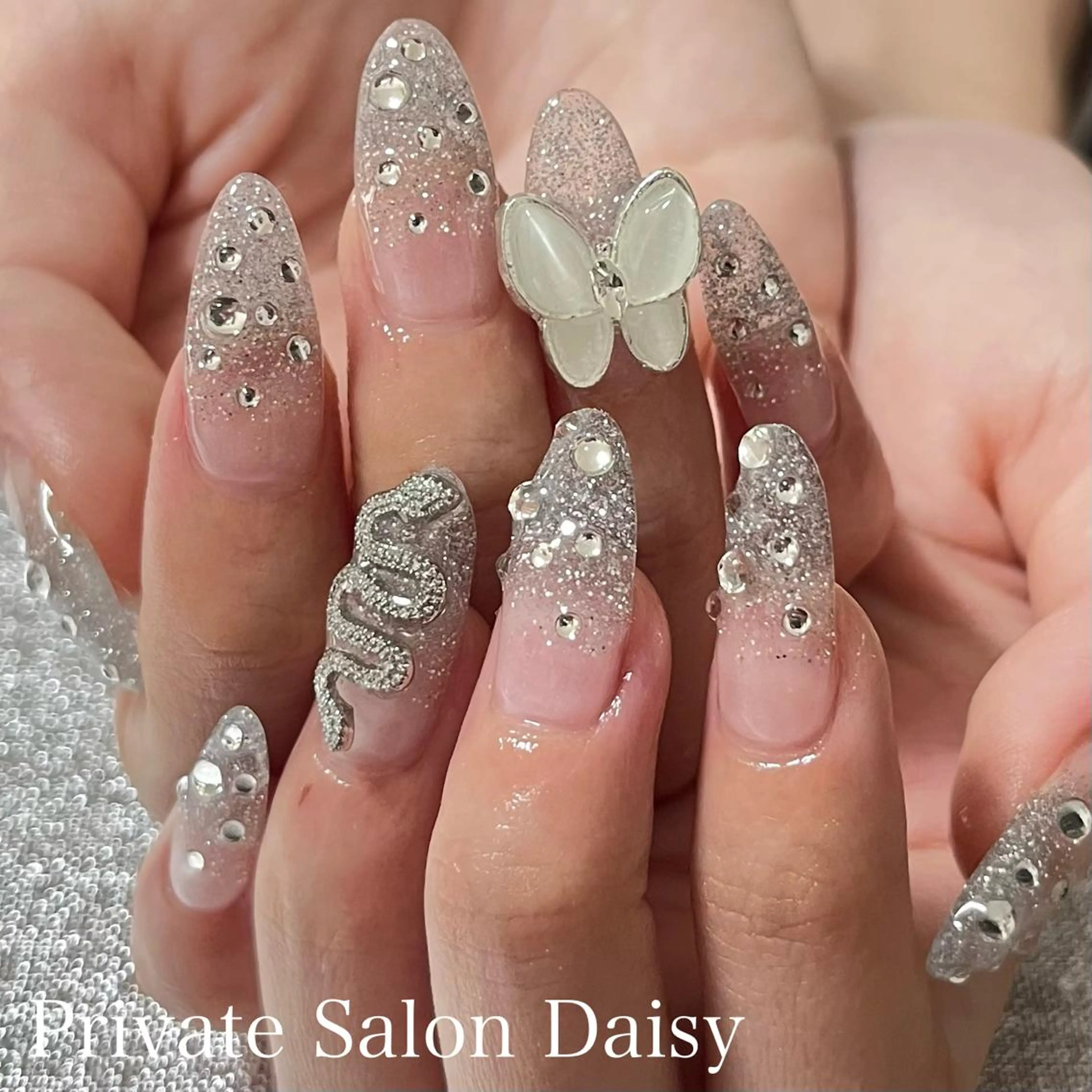 ネイル ハンドネイル プライベートサロン Daisyのネイルデザイン