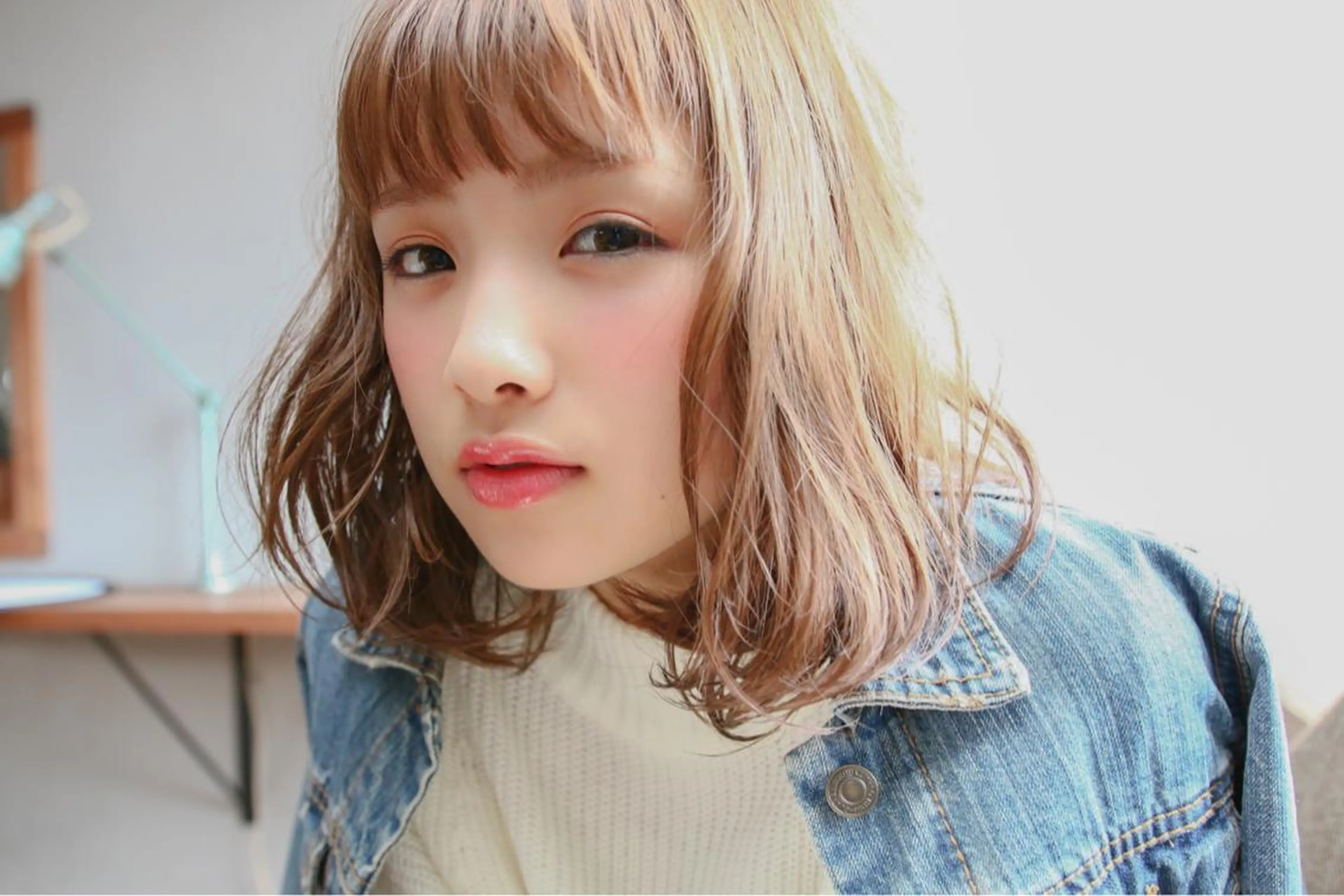 ショート カラー グレージュ 中村 海のヘアスタイル