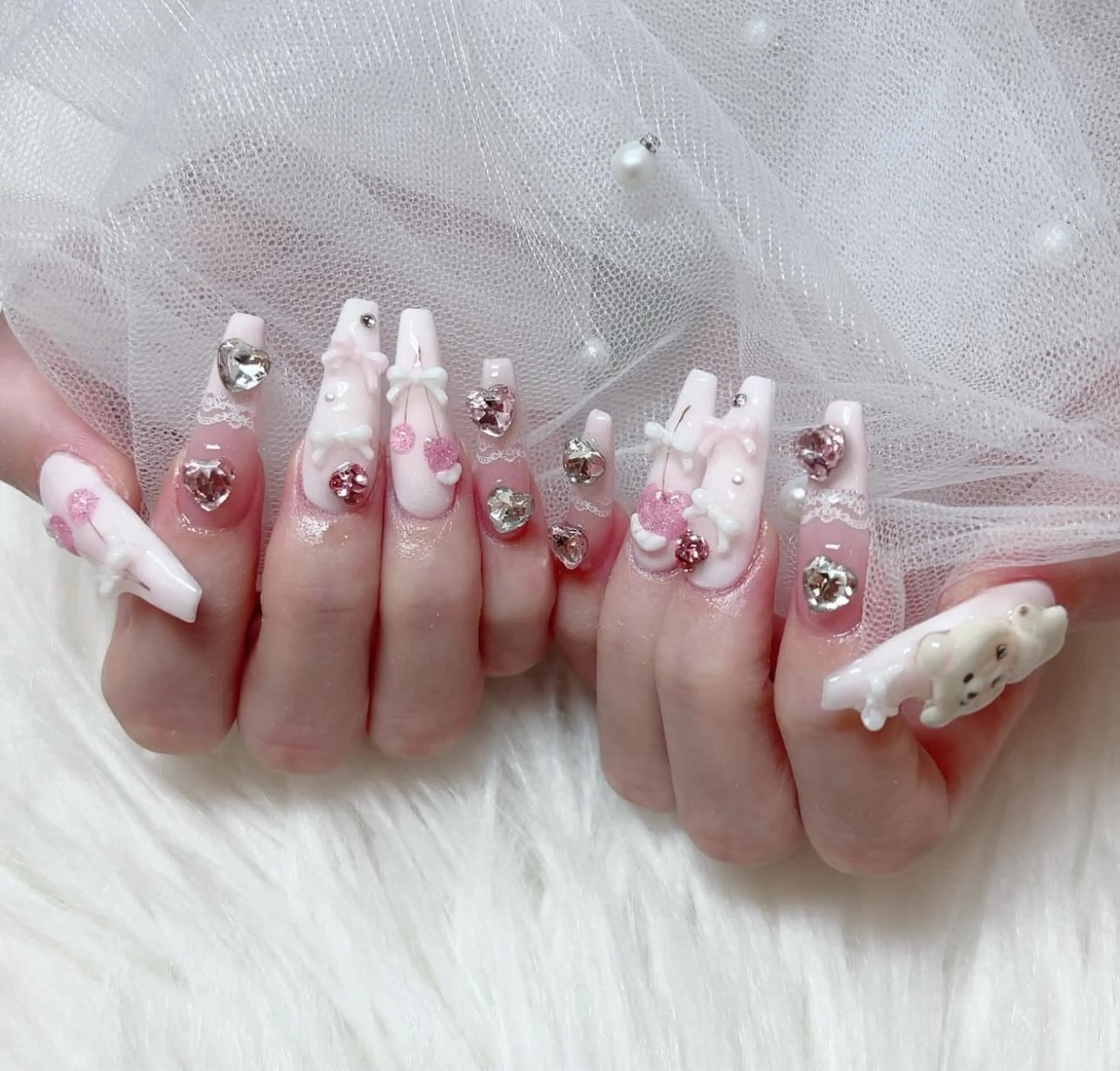 ネイル アートネイル フラワーネイル フレンチネイル ジェルネイル グラデーション ハンドネイル Ryu Nail NekoChanのネイルデザイン