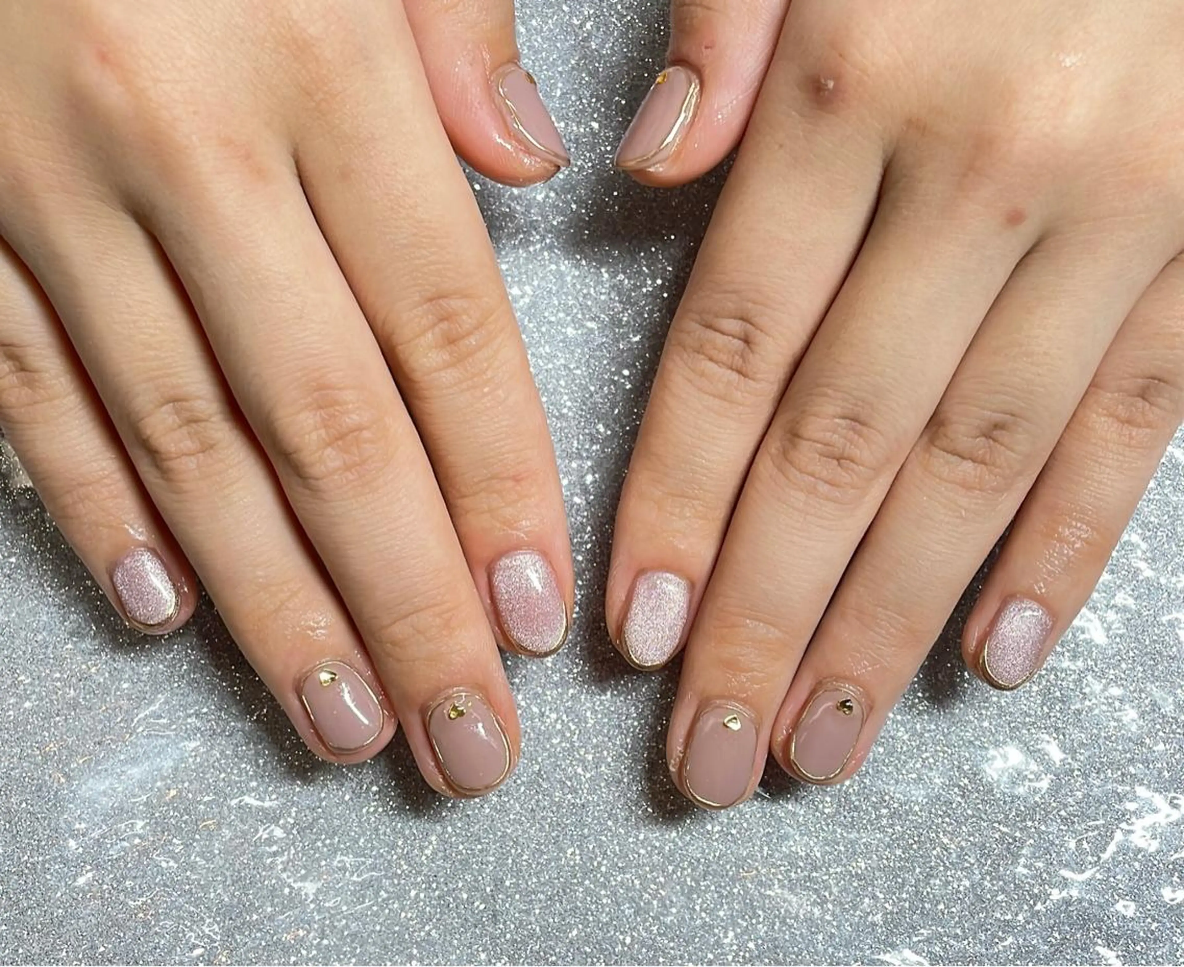 ネイル ハンドネイル VIERU 🌈🎀💖のネイルデザイン