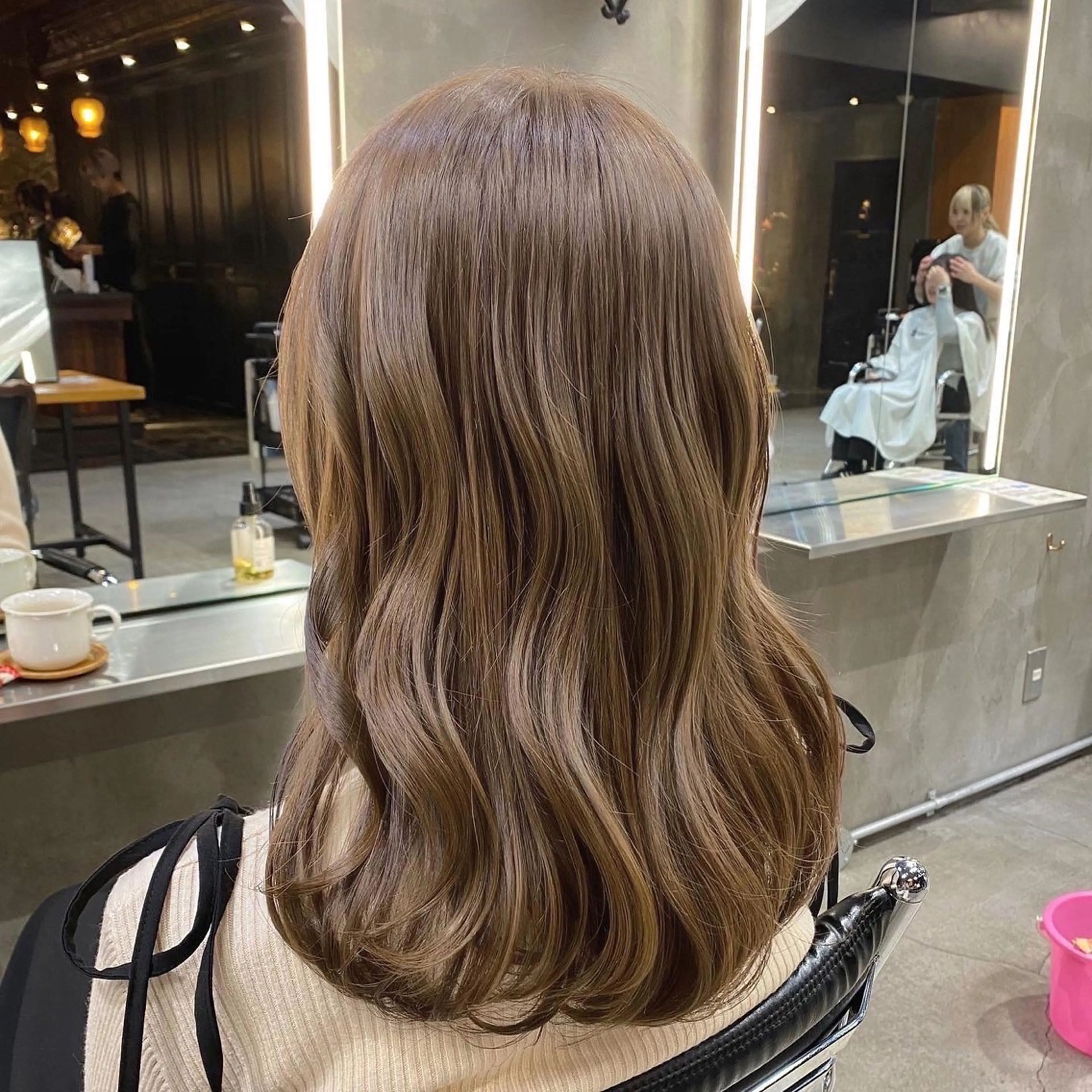 セミロング カラー ベージュカラー ブリーチ ダブルカラー ミルクティーベージュ ブリーチなしカラー カット ヘアカラー 透明感カラー🌿 グレージュ🐺陽介のヘアスタイル