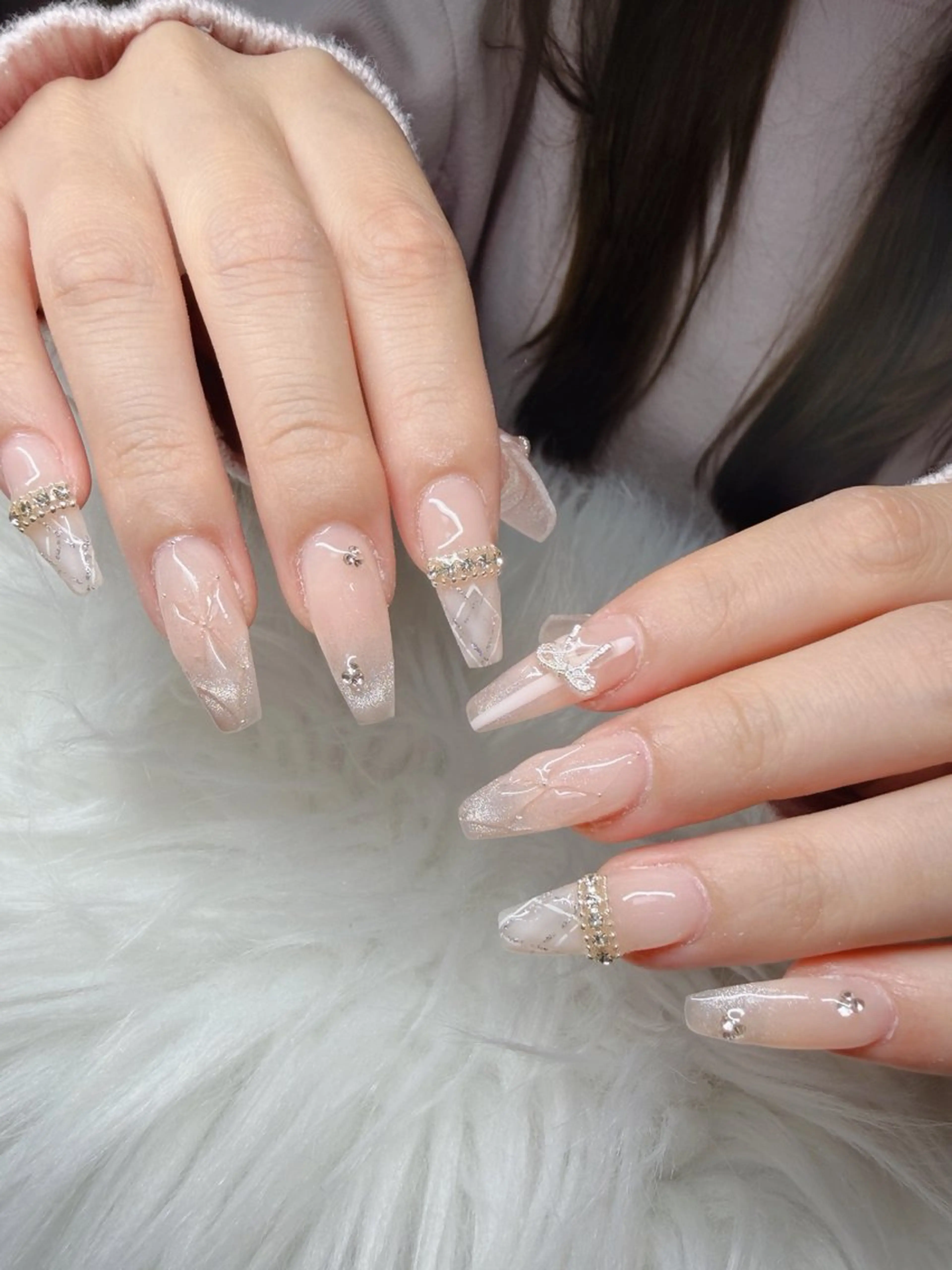 ネイル 長さ出し グラデーション 卒業式 キラキラネイル マグネットネイル Lee Nailsのネイルデザイン