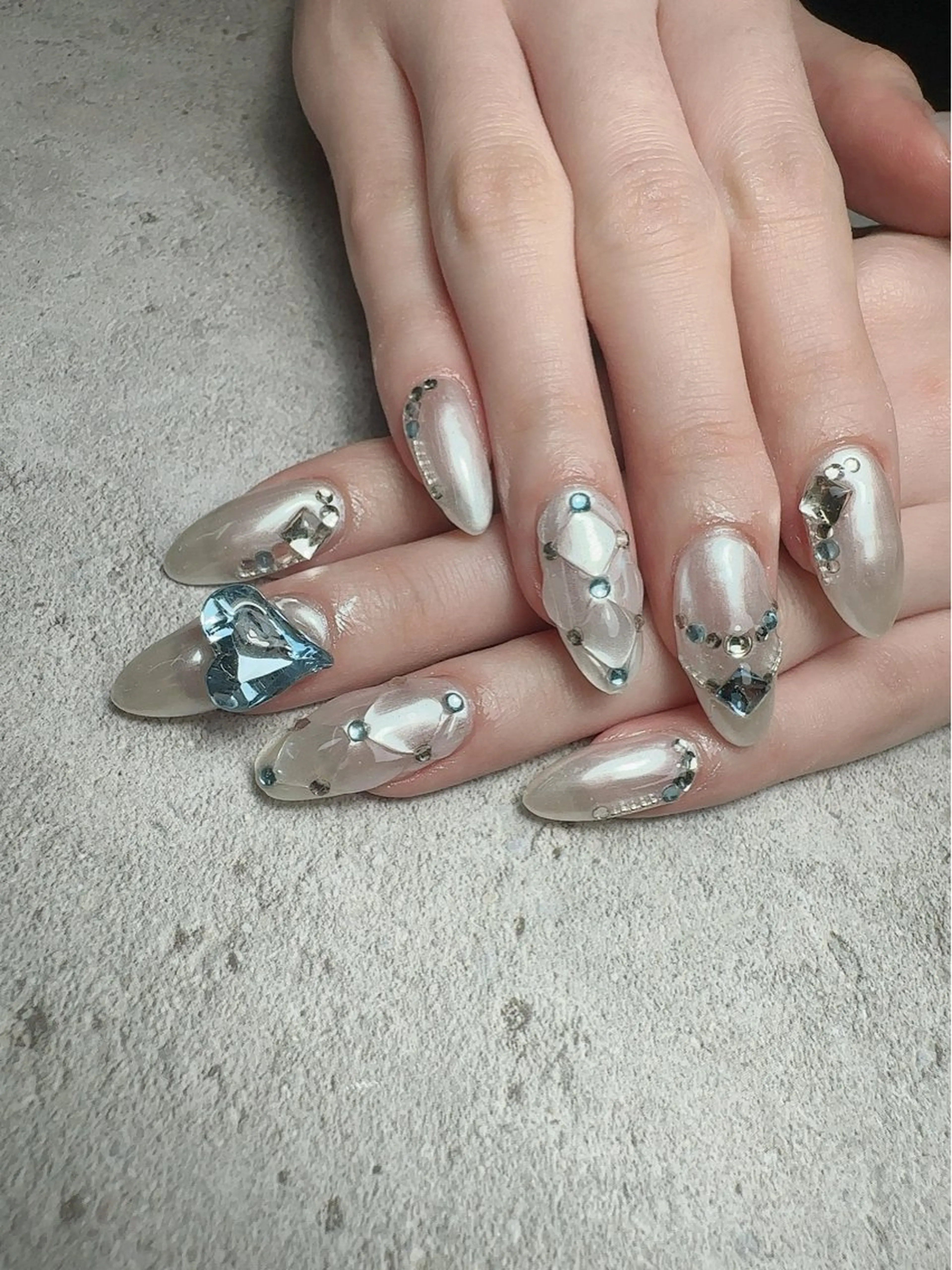 ネイル アートネイル 入学式 ハート マグネットネイル 持ち込み ハンドネイル Nailsalon Mimiy..♡のネイルデザイン