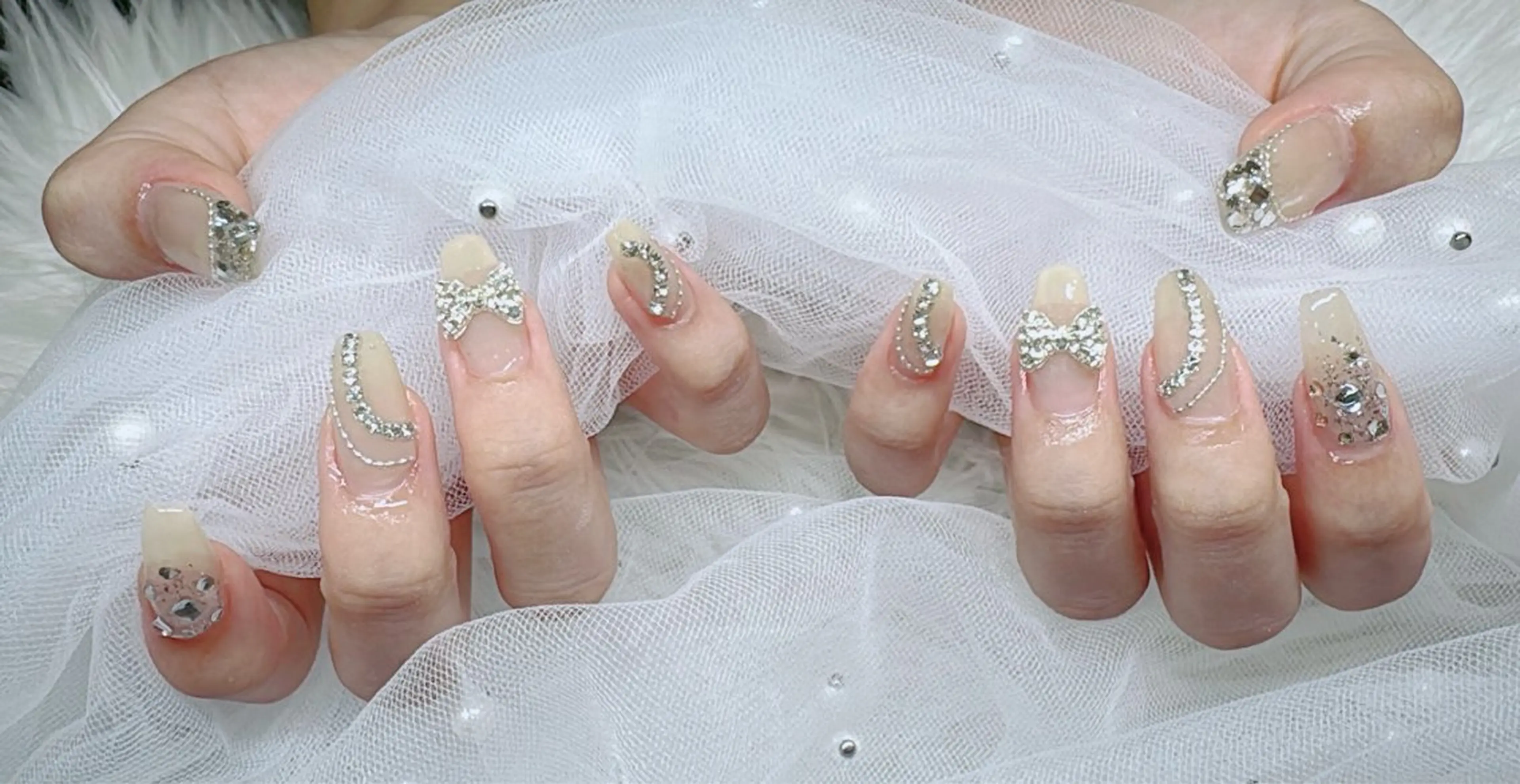 ネイル ハンドネイル ハンドケア Moon Nail ナナのネイルデザイン