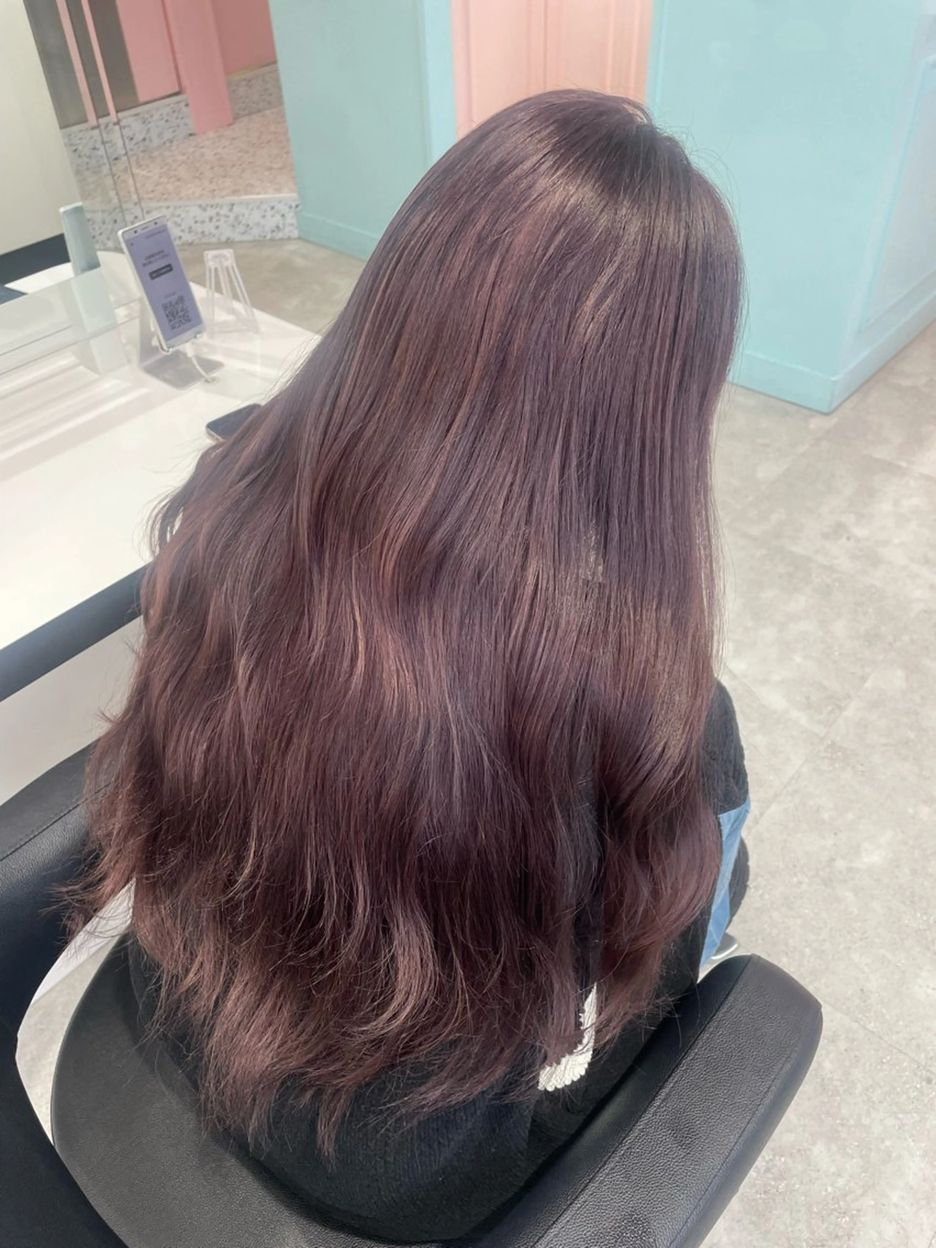 ロング カラー 履歴修正屋さん／ ブロンド／ホワイトのヘアスタイル