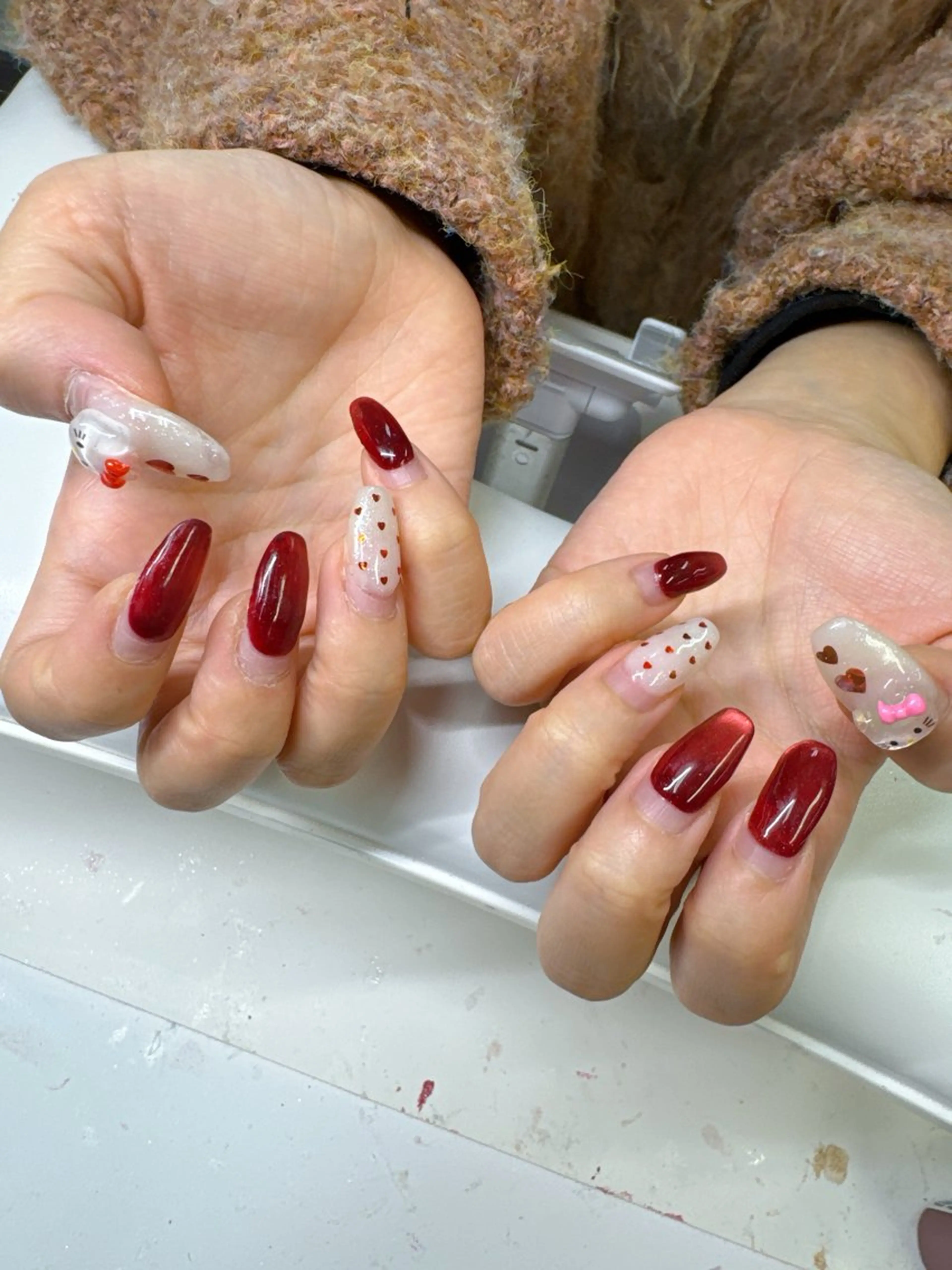 ネイル ボルドー 長さ出し ジェルネイル キラキラネイル ロングネイル ハンドネイル Queeens nailのネイルデザイン