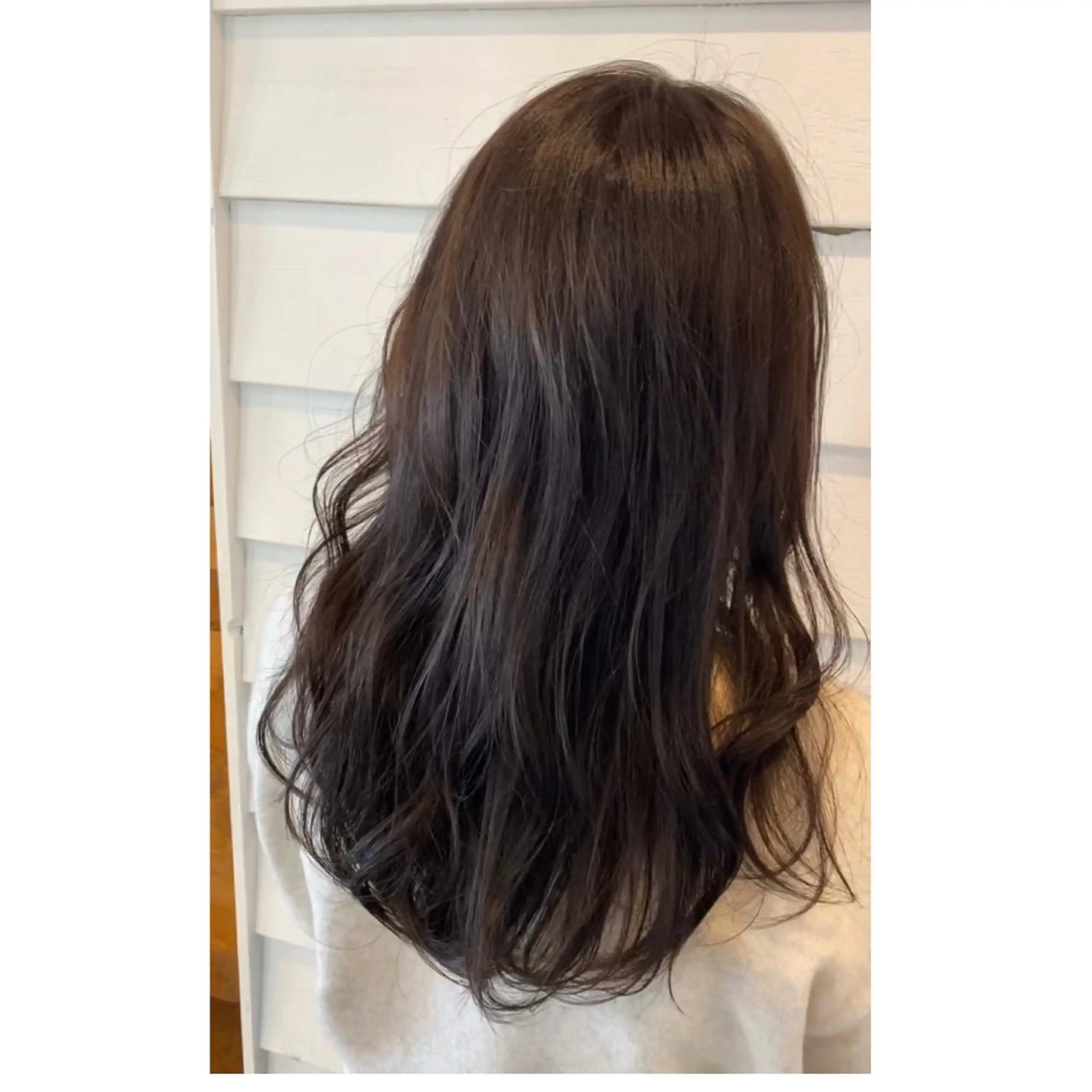 セミロング 逗子葉山 ナオイカイラのヘアスタイル