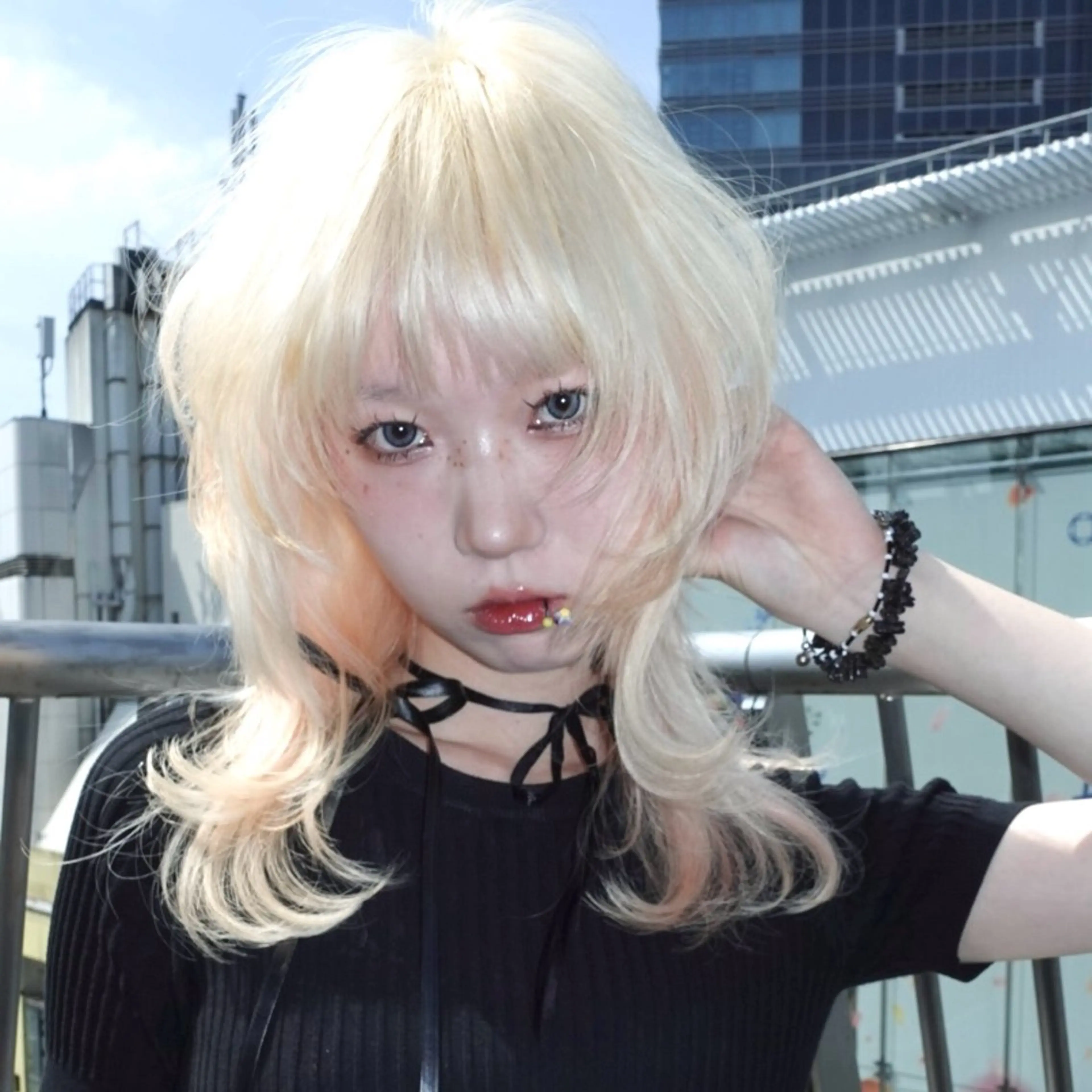 ミディアム カラー ブリーチ ケアカラー 透明感カラー ダブルカラー ハッシュカット カット ヘアカラー トリートメント レイヤーカット ボブ　渋谷のヘアスタイル